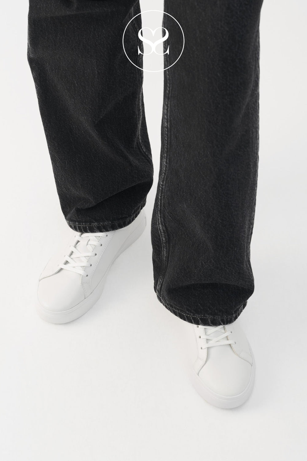 Vagabond White Platform Trainers Cody 5944-001