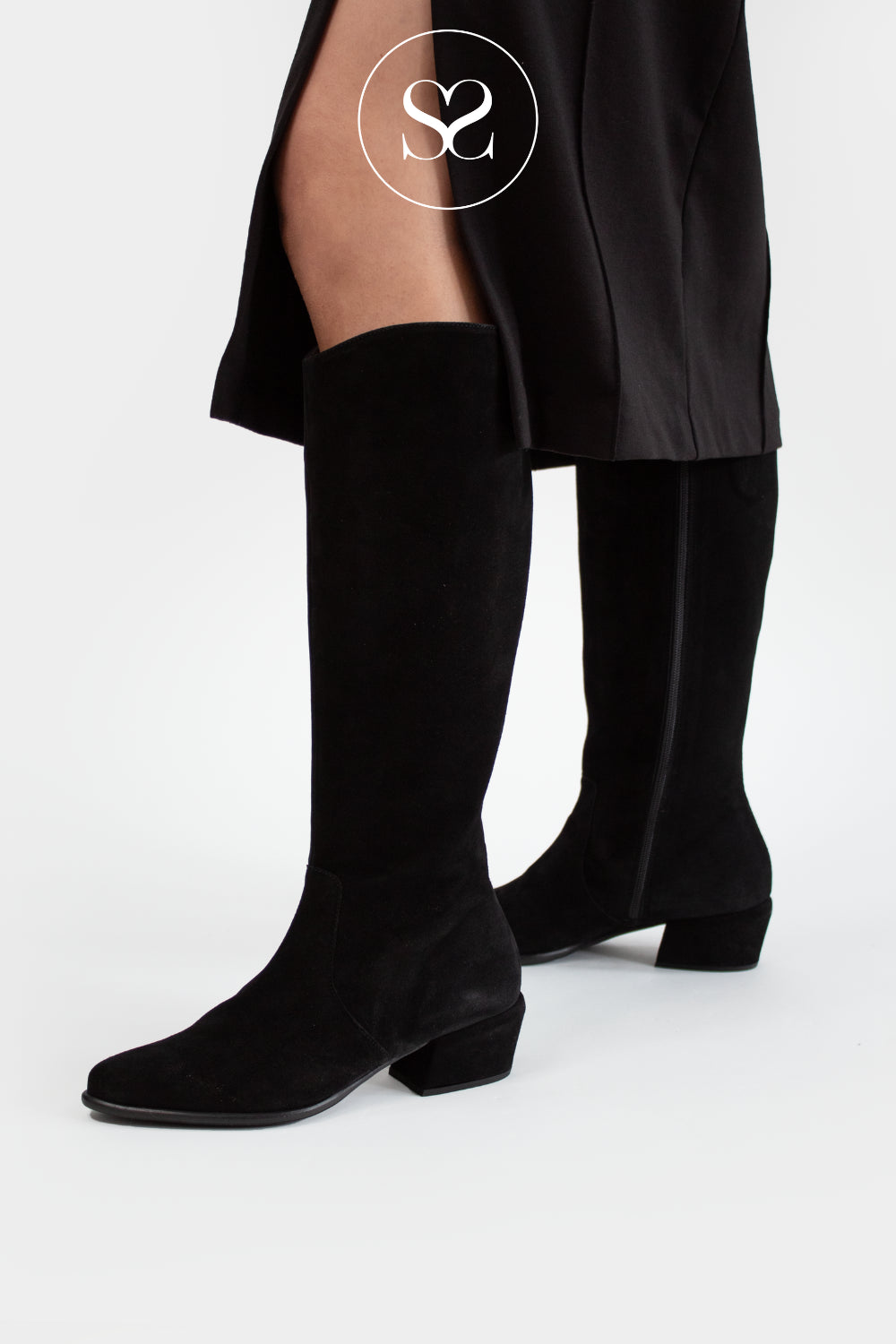 WONDERS BLACK SUEDE WESTERN STYLE POINTED TOE KNEE HIGH BOOTS D-2003