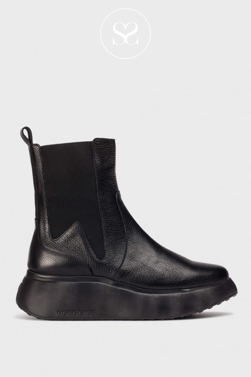 WONDERS BLACK WEDGE CHELSEA PULL ON ANKLE BOOTS A-3632