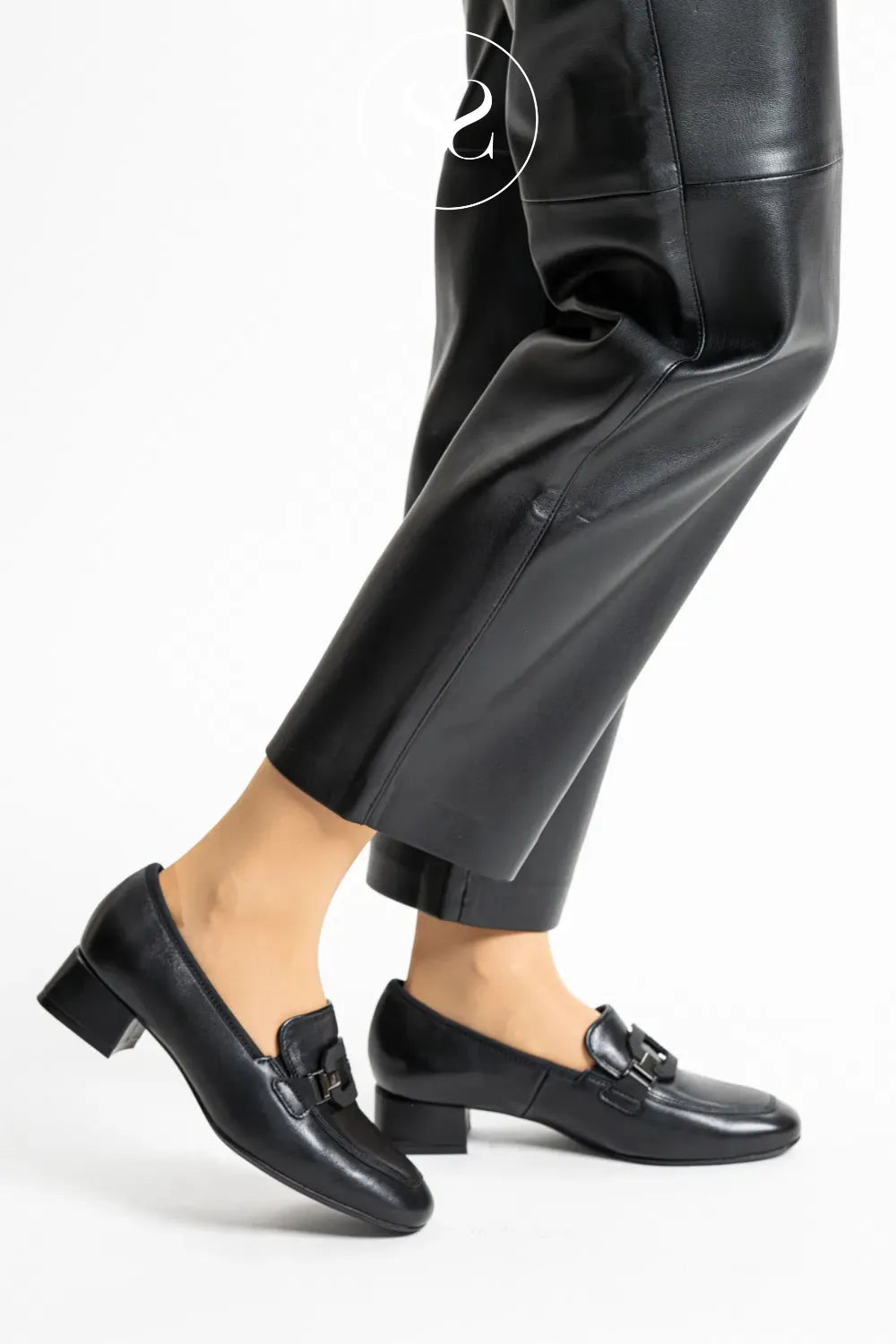 ARA BLACK LEATHER BLOCK HEEL LOAFER 12-20432 WITH TRENDY METAL DETAIL ON FRONT