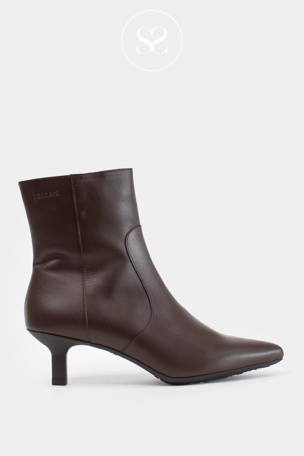 WONDERS CHOCOLATE BROWN POINTED TOE KITTEN HEEL ANKLE BOOTS G-7111