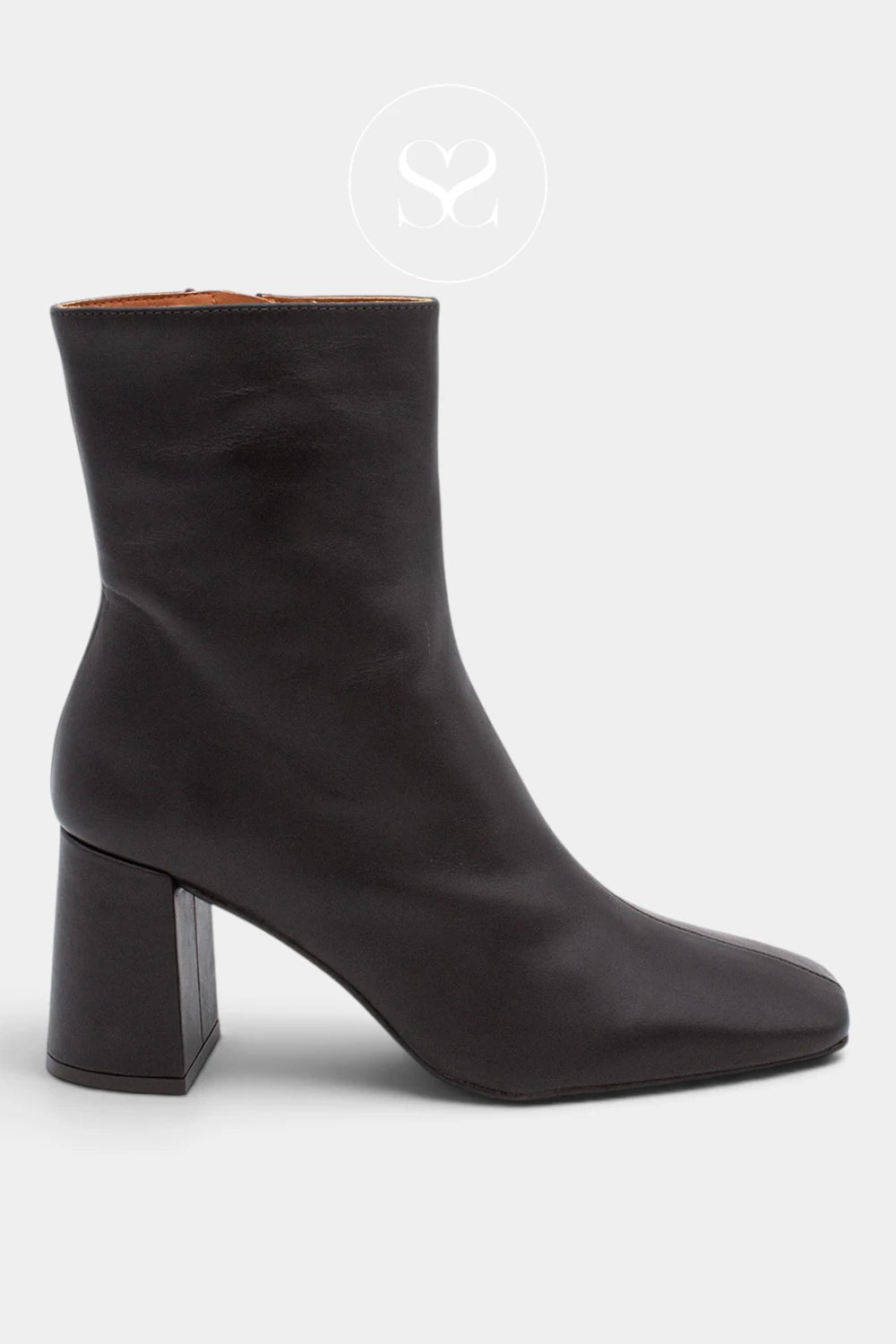 Angel Alarcon Brown Block Heel Boot - Drimia 26552