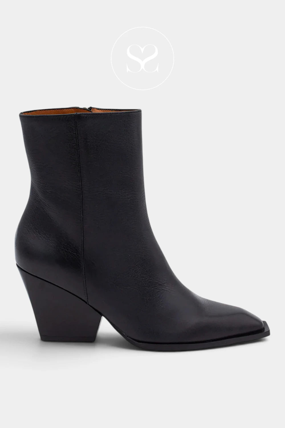 Angel Alarcon Black Pointed Toe Boot - Mirette 26580