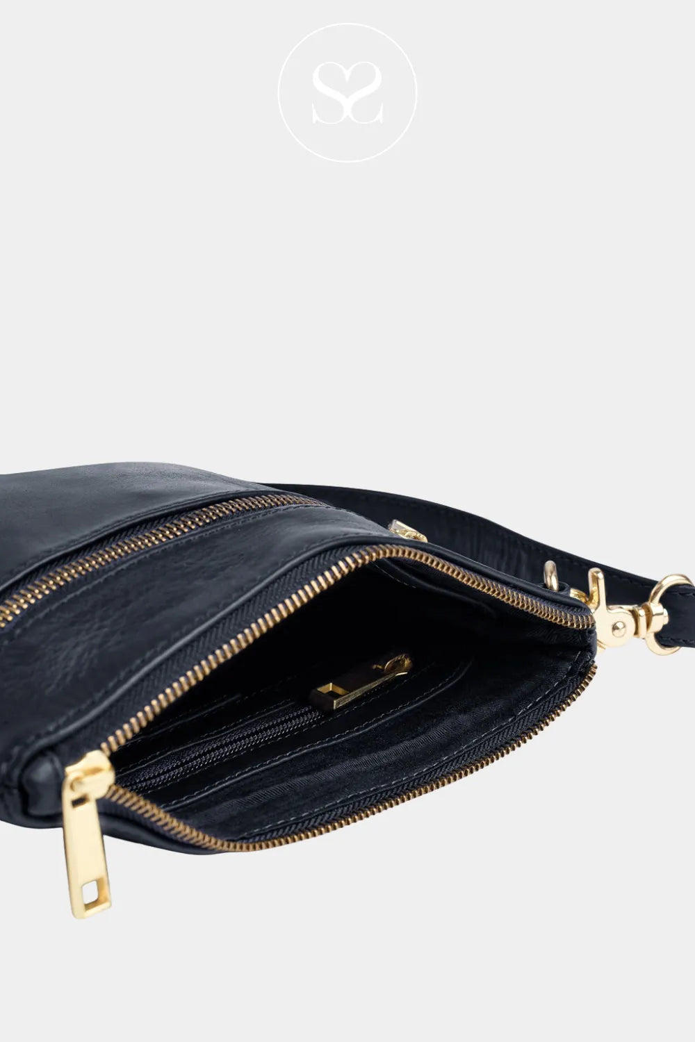 DEPECHE NAVY SMALL CLUTCH LEATHER BAG - 12152