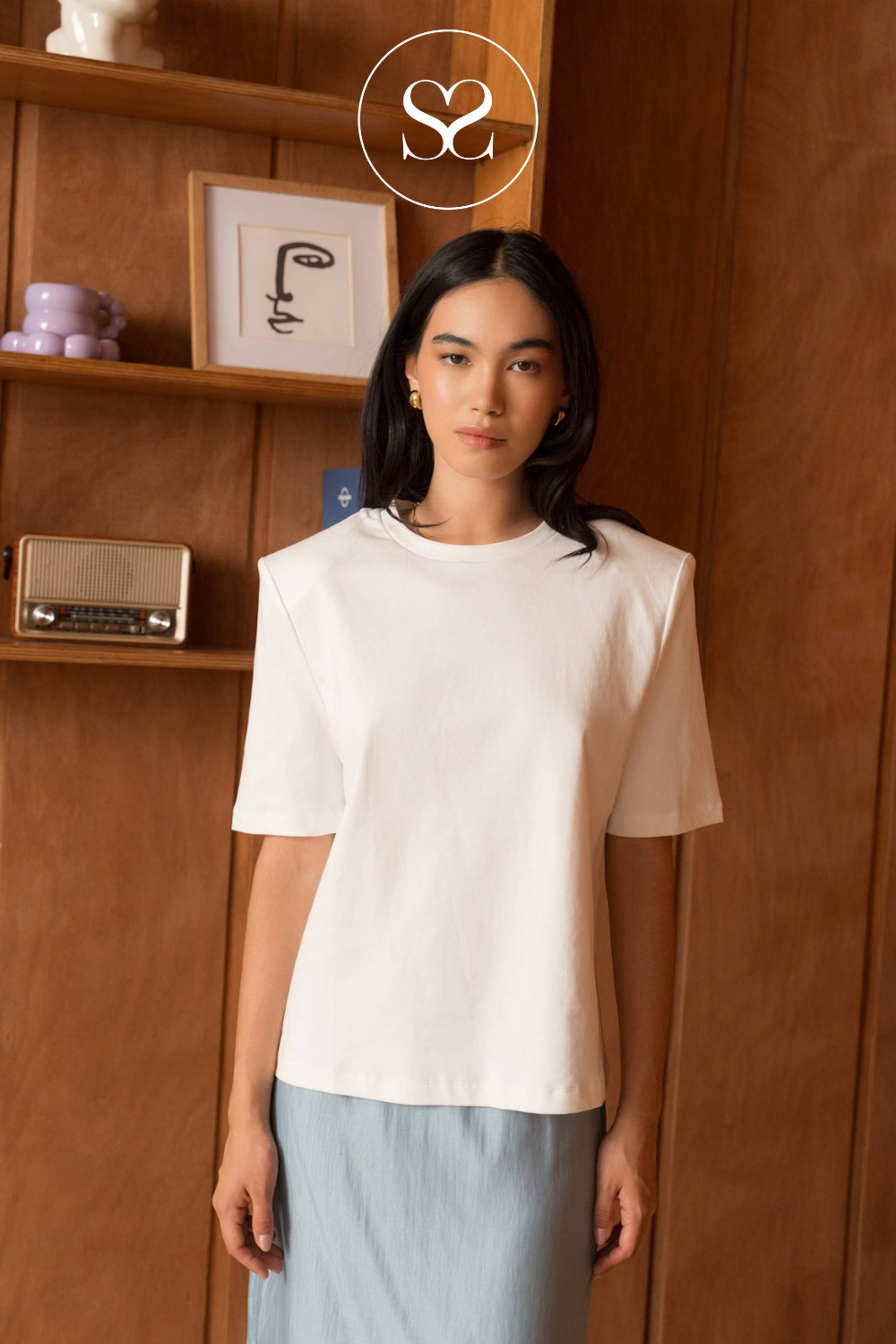 White Boxy T-shirt with Shoulder Pads — JW062
