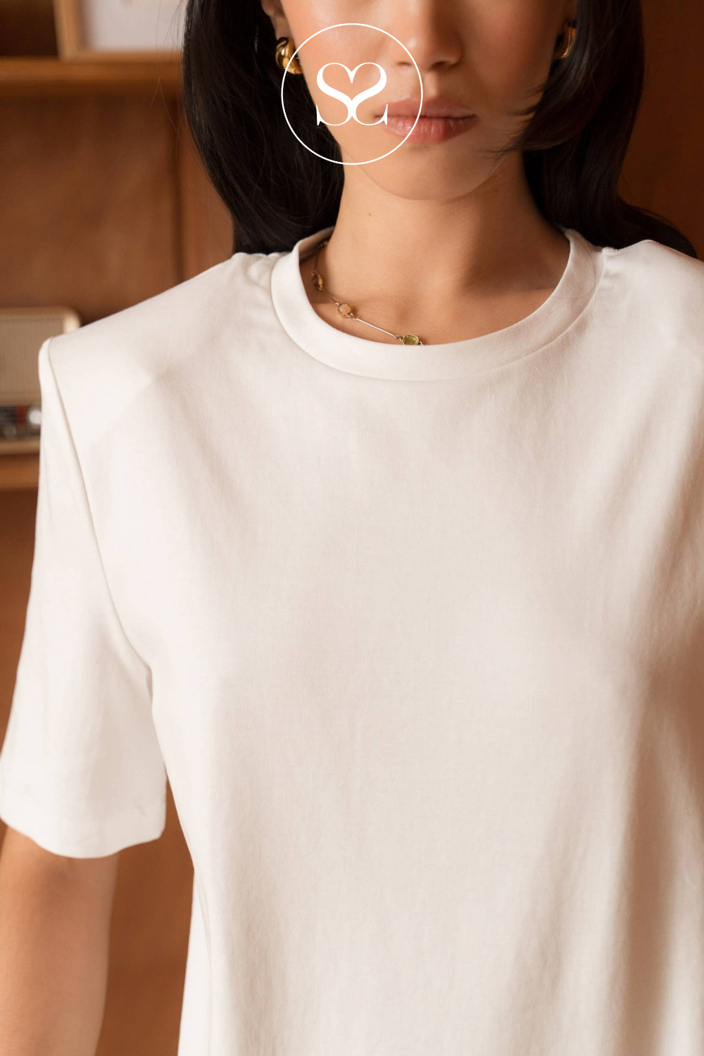 White Boxy T-shirt with Shoulder Pads — JW062