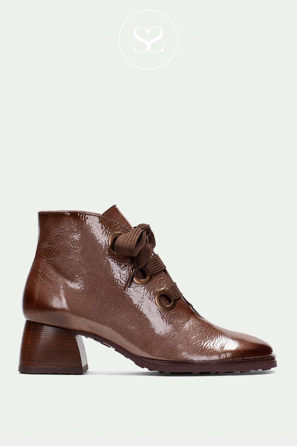 comfortable Brown leather ankle boots for women with low block heel and laces