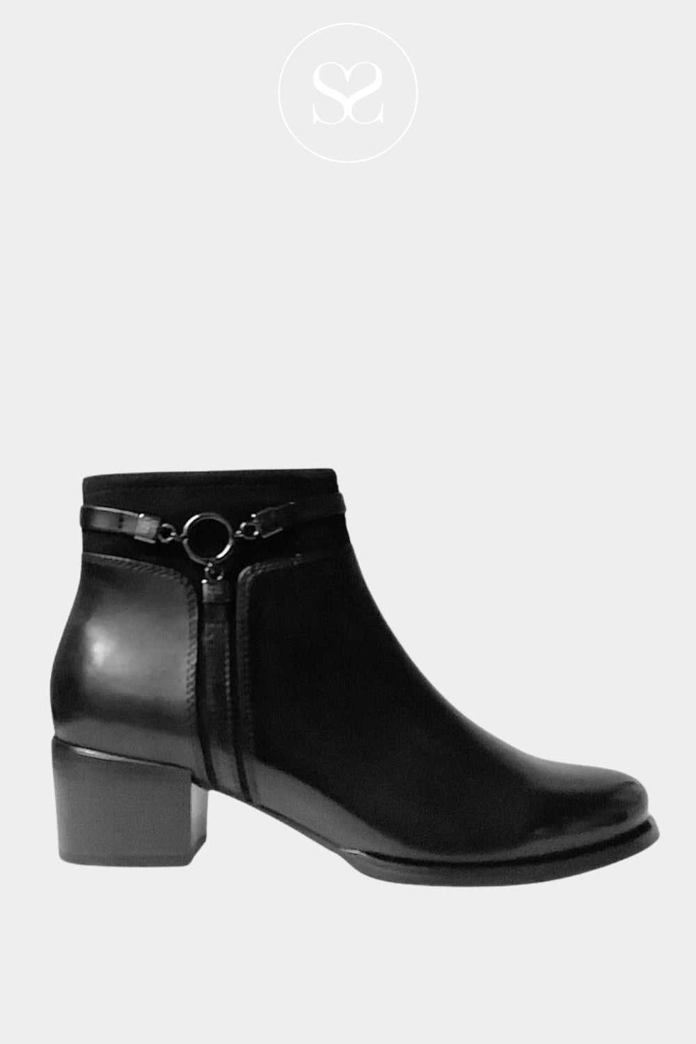 REGARDE LE CIEL BLACK LEATHER BLOCK HEEL ANKLE BOOT JOLENE-29