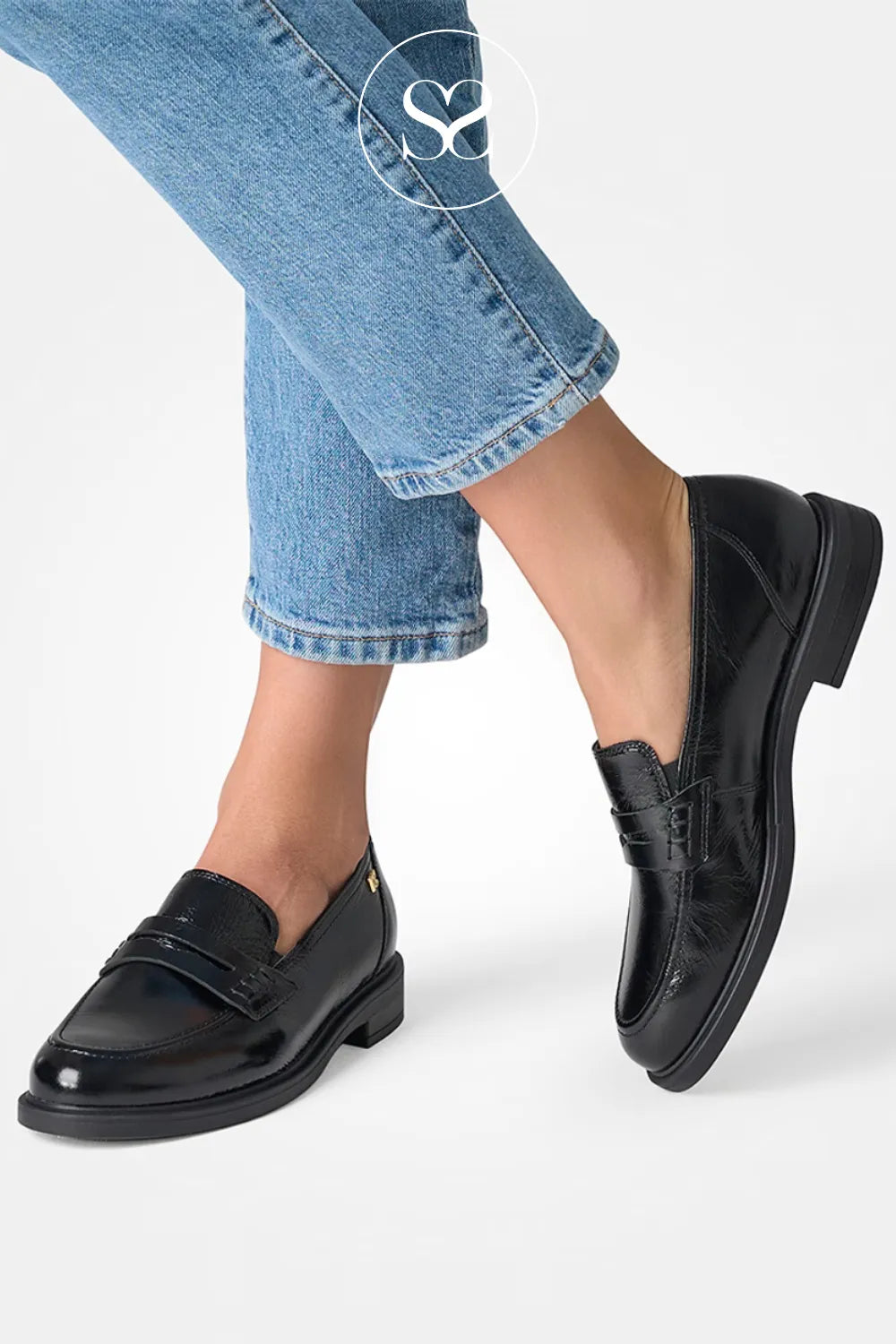 Paul Green Classic black leather loafer with a sleek low-profile shape and polished finish for Women in Ireland