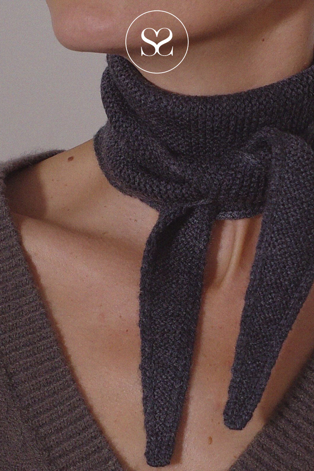 BOII Off Dark Grey Neck Scarf - Bisse Ireland