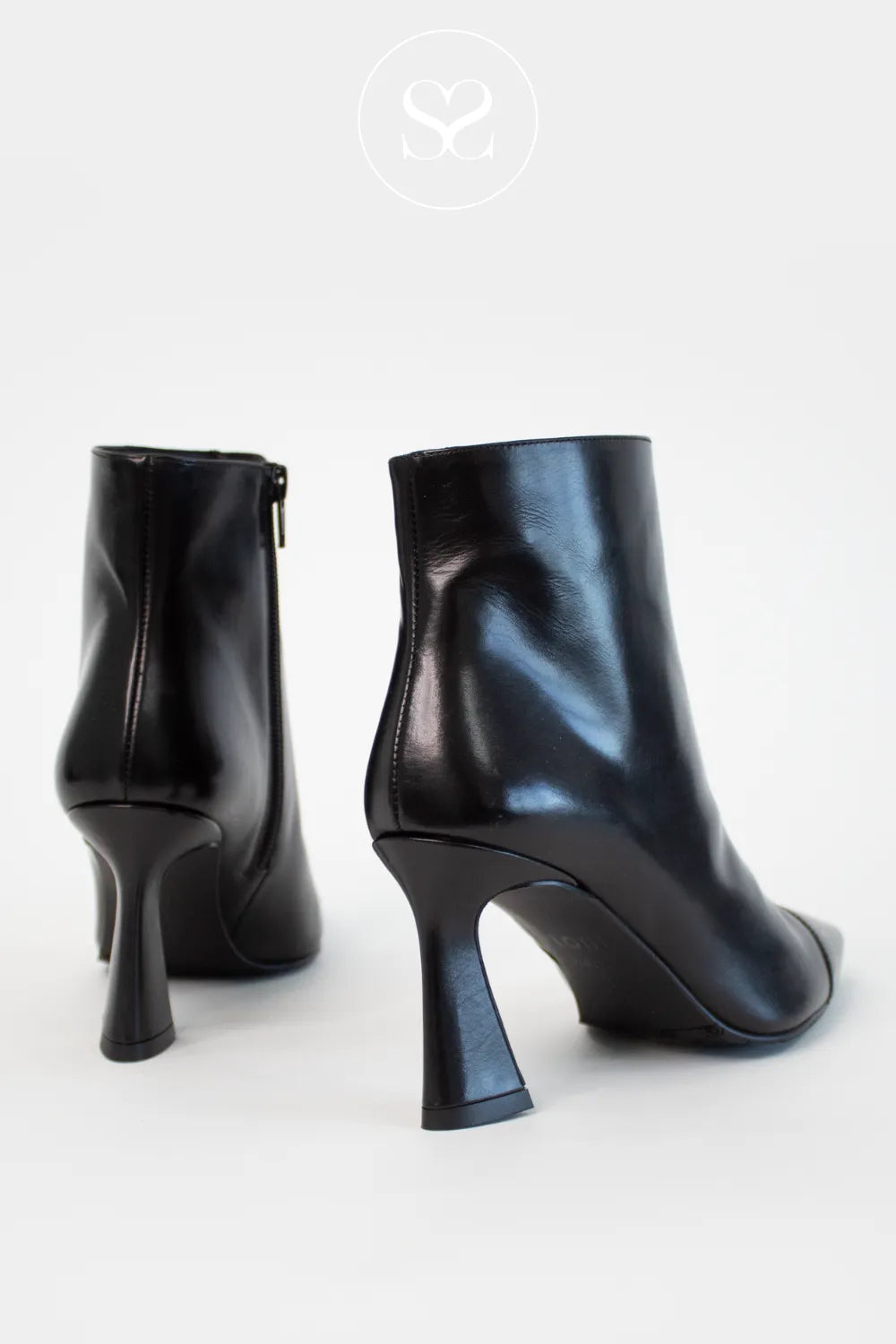 LODI BLACK FLARED HEEL POINTED TOE ANKLE BOOT RACON