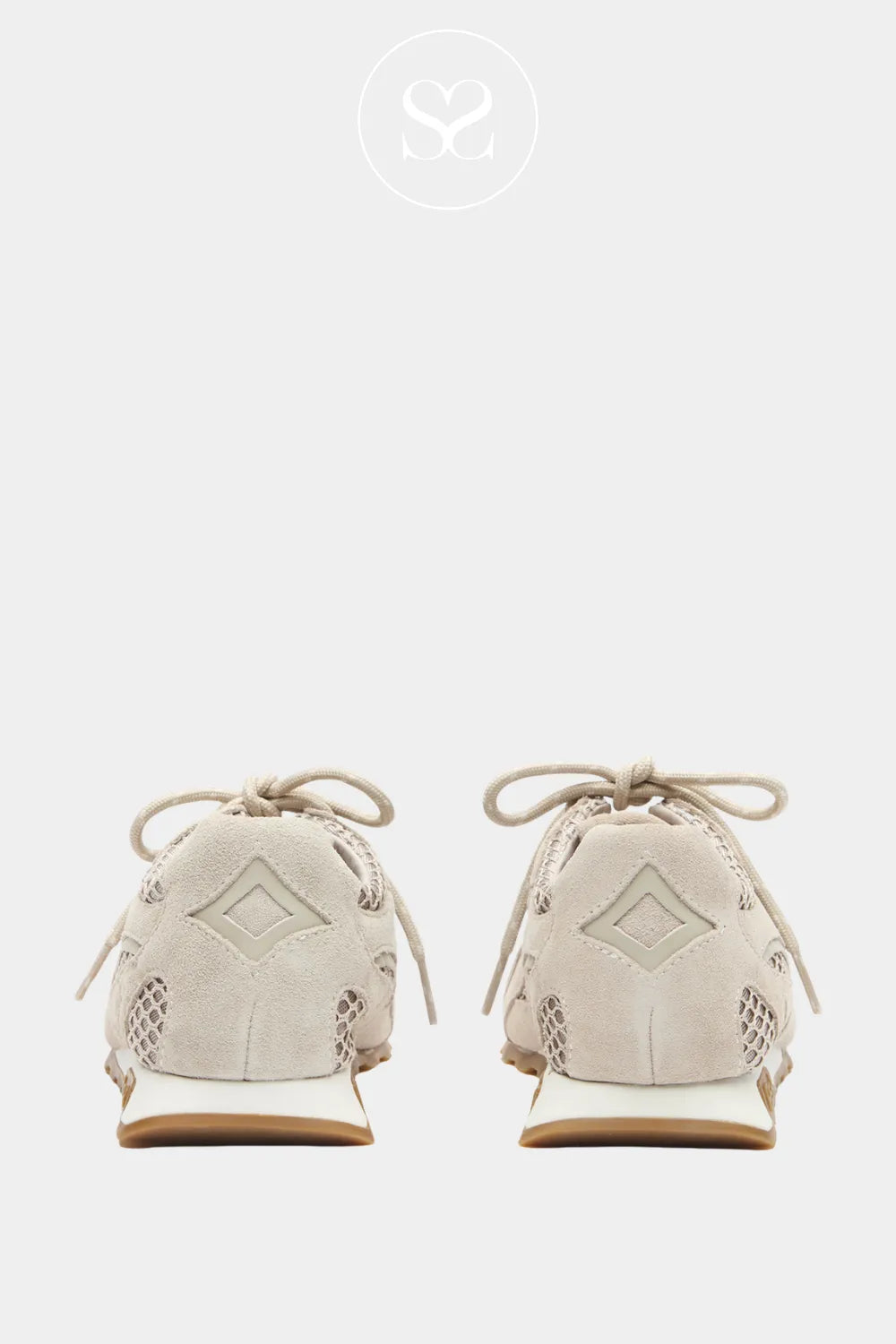 Ash italian trainers in taupe. Textured trainers with laces and rubber sole.