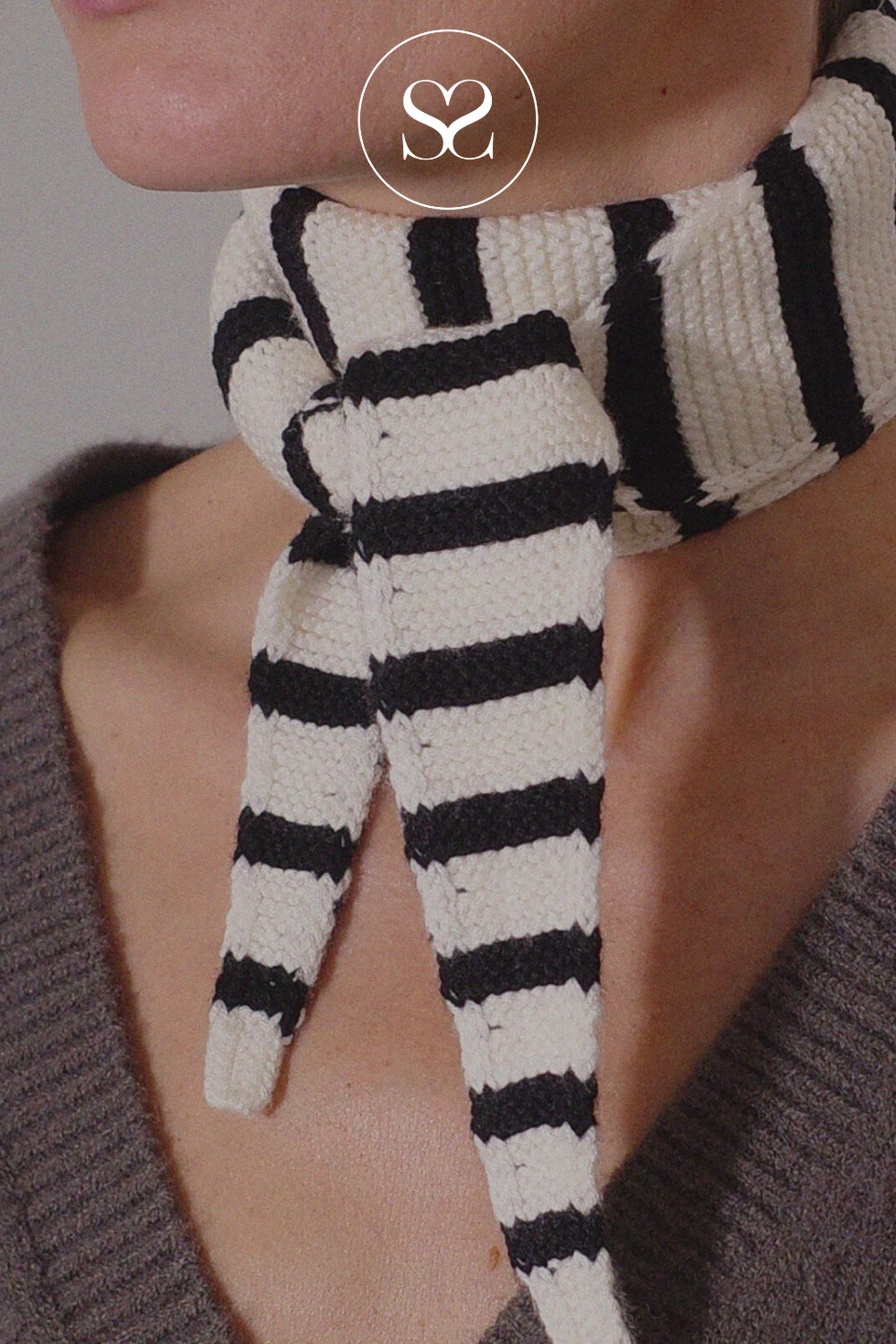BOII Off White/Black Neck Scarf - Bisse Ireland