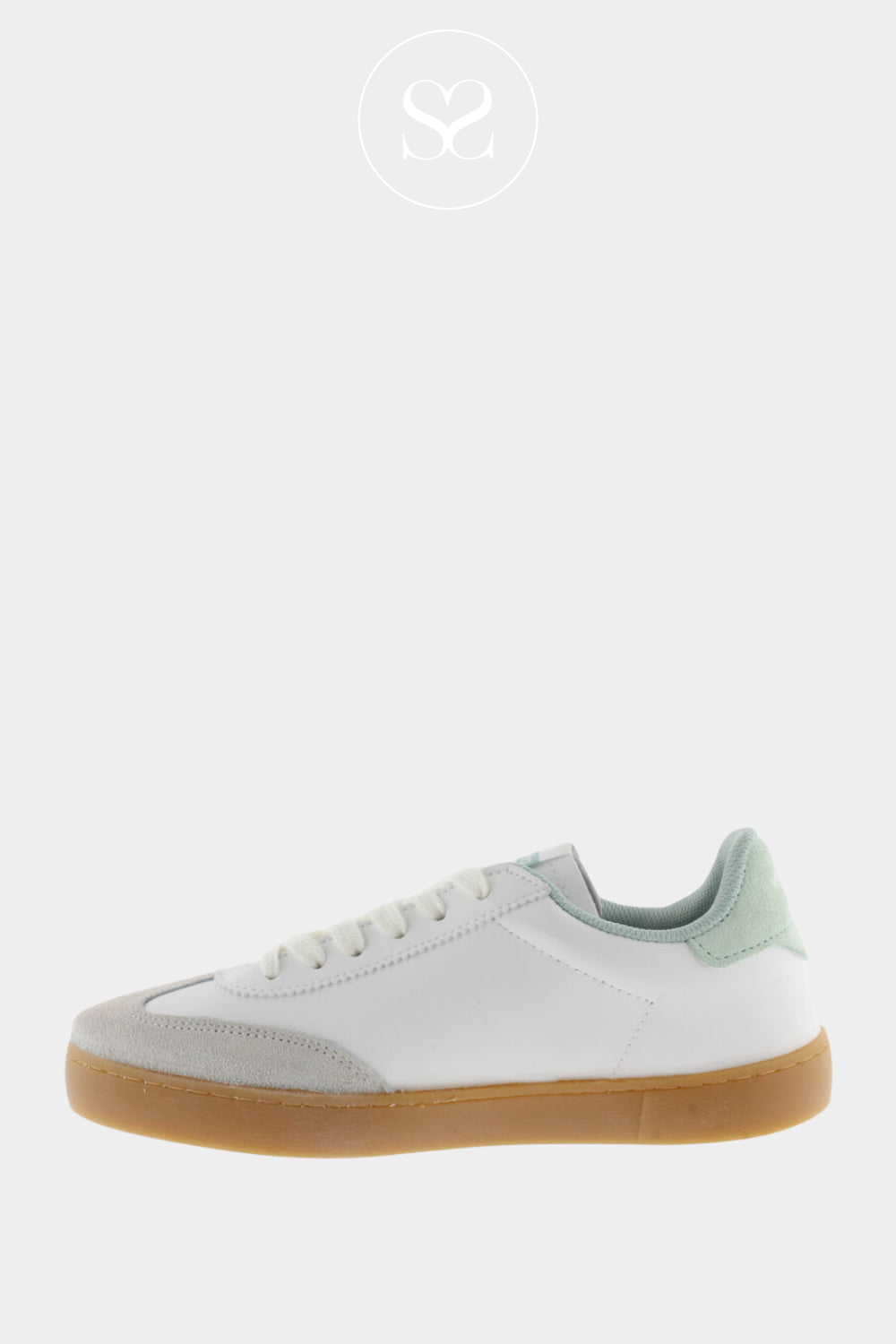 Comfortable white trainers with gum sole for women Ireland