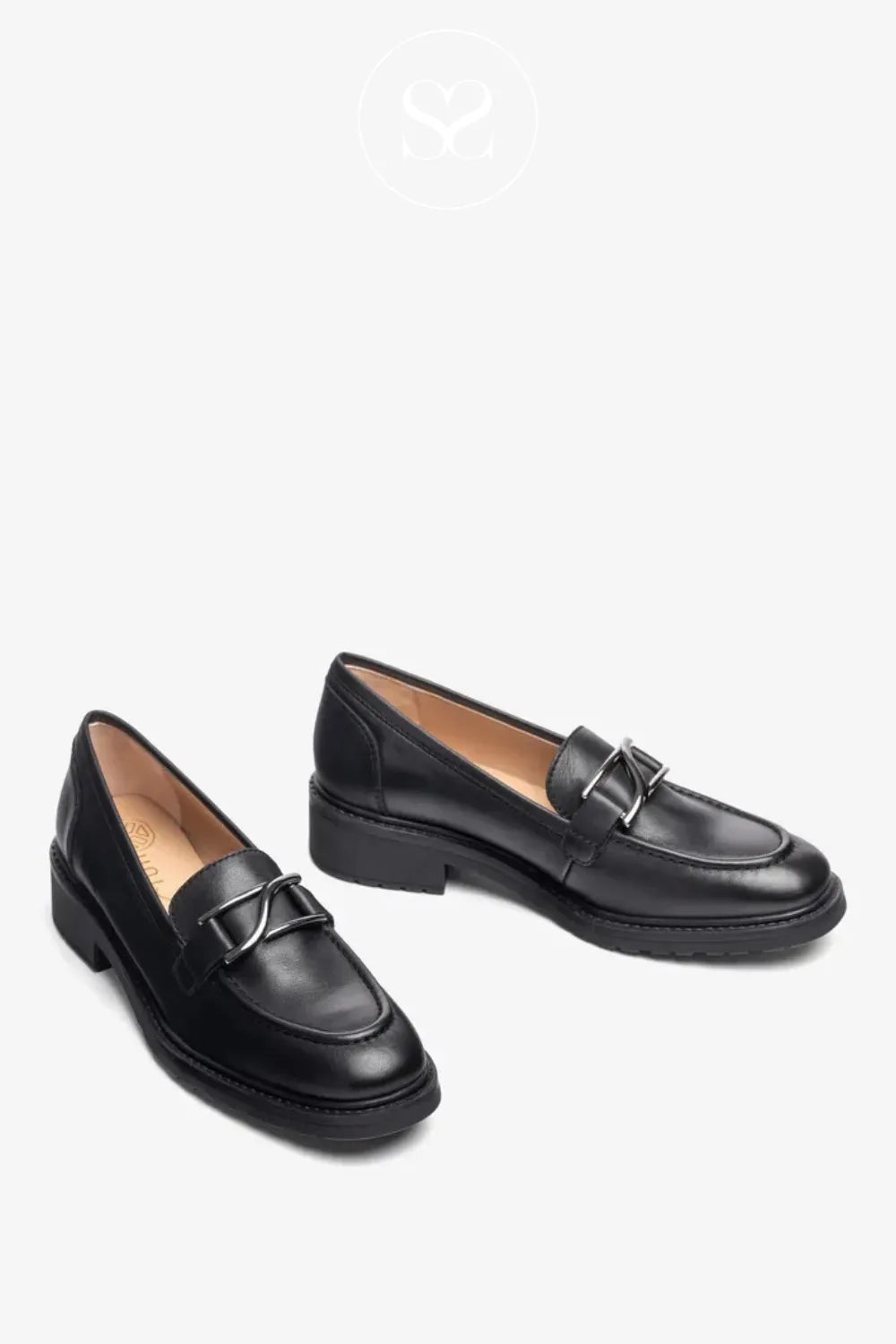 UNISA BLACK CHUNKY LOAFERS ESTIVI FOR WOMEN WITH PEWTER METAL DETAILING