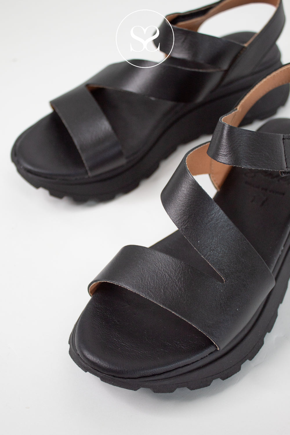 Oh My Sandals Black wedge Walking Sandals 5955