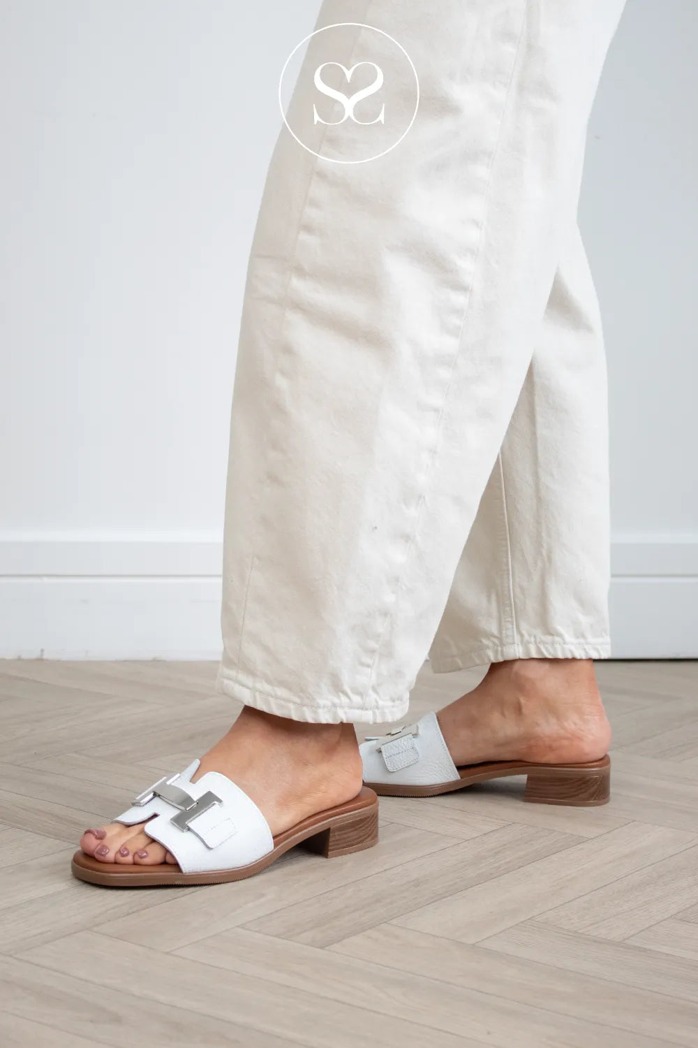 Oh My Sandals White Slider Sandals 5890