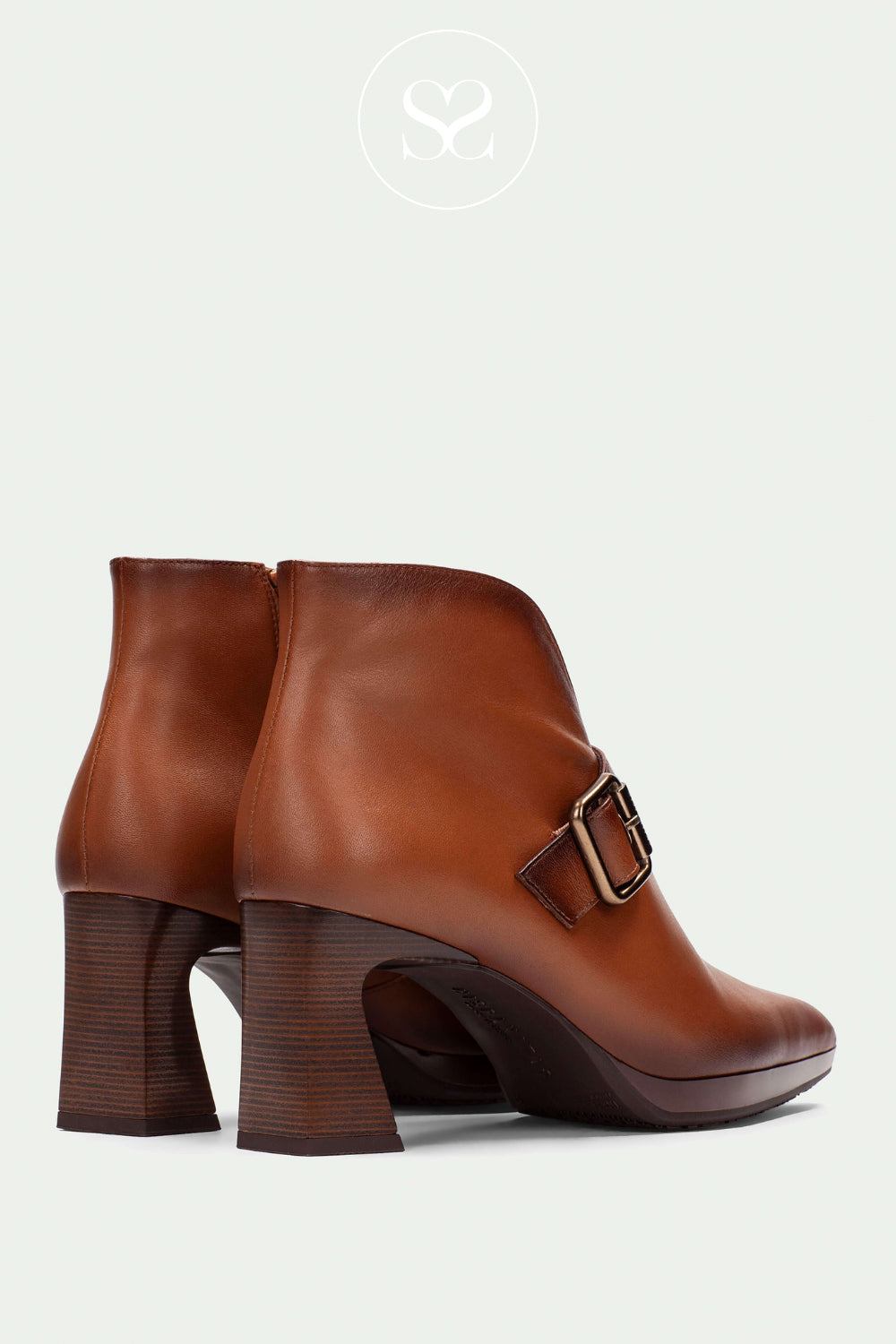 HISPANITAS TAN LEATHER ANKLE BOOTS WITH FLARED BLOCK HEEL HI254244