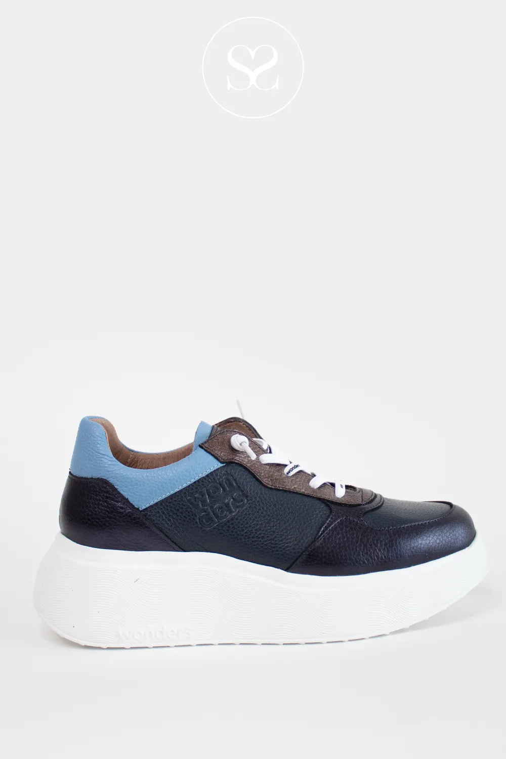 WONDERS A-3630 NAV BLUE LEATHER PULL ON WEDGE TRAINERS