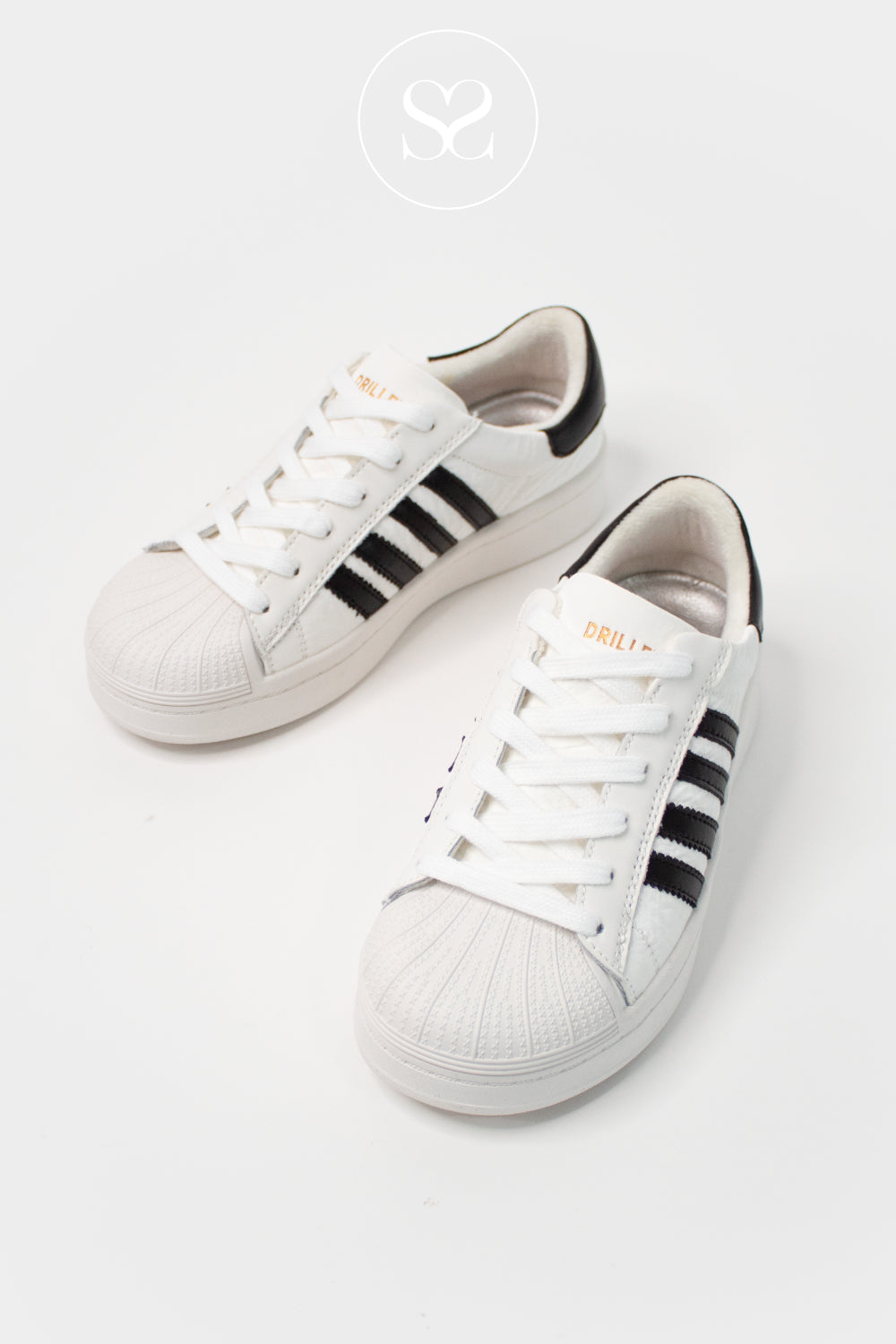 DRILLEYS WHITE & BLACK ATHLETIC TRAINERS -  NINETY ONE