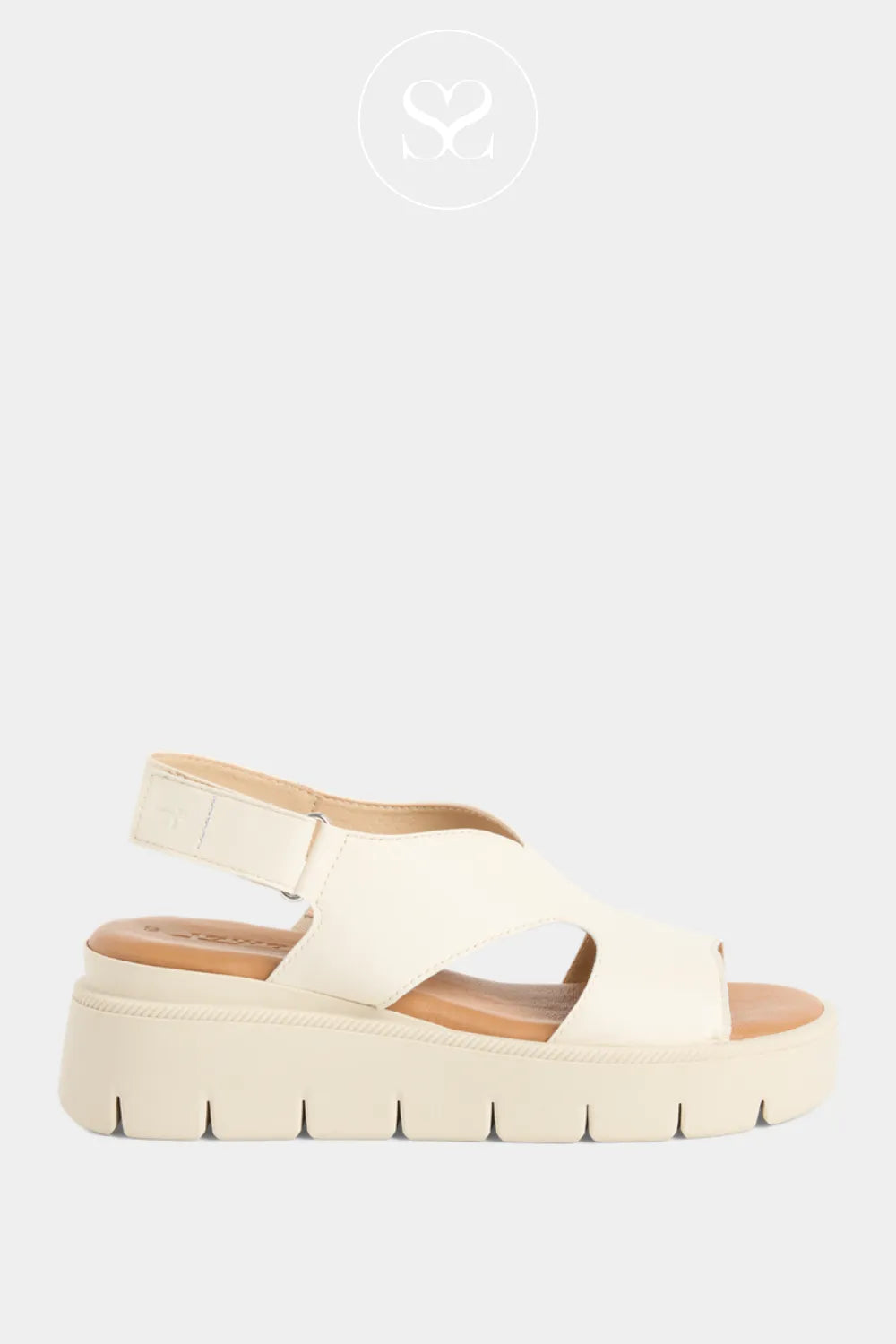 Tamaris Off-White Sling Back Chunky Sandals 1-28270-42 Adjustable elasticated sling-back strap for a flexible fit