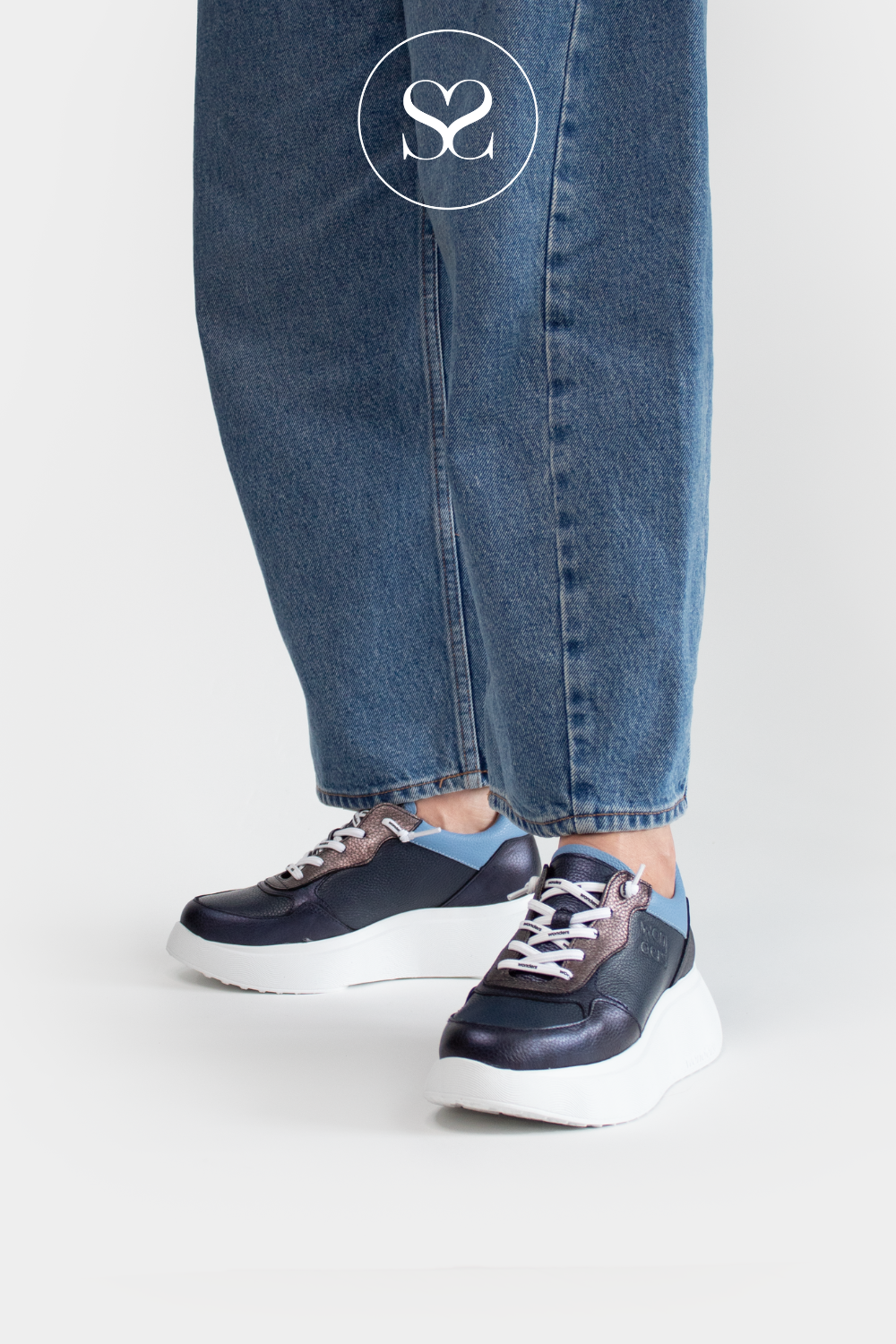 WONDERS NAVY CHUNKY WEDGE PULL ON TRAINERS A-3630