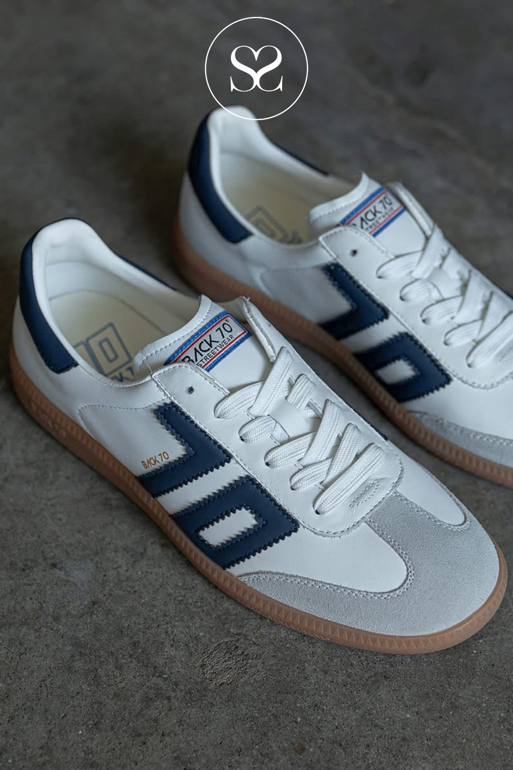 BACK 70 CLOUD NAVY AND WHITE LEATHER TRAINERS