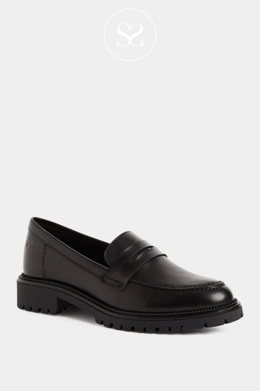 Black leather loafers, chunky sole. Slip on shoes. 
