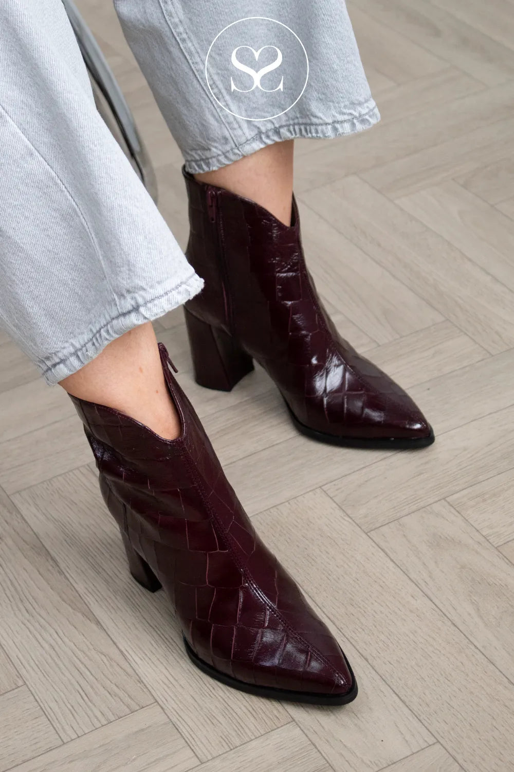 Wonders Burgundy Pointed Heeled Ankle Boots - M-5444
