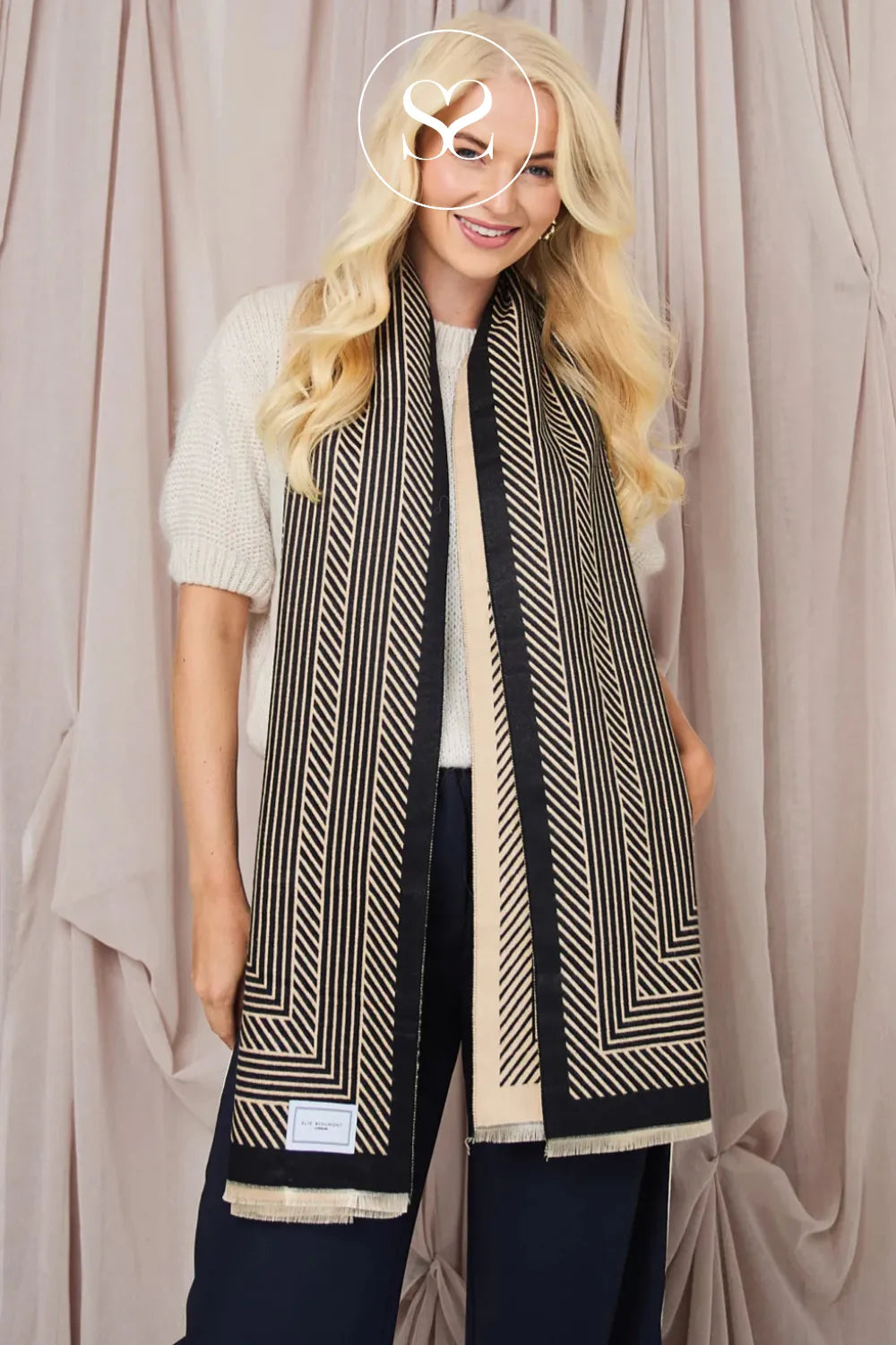 ELIE BEAUMONT WINTER SCARF - BLACK/SAND GEOMETRIC
