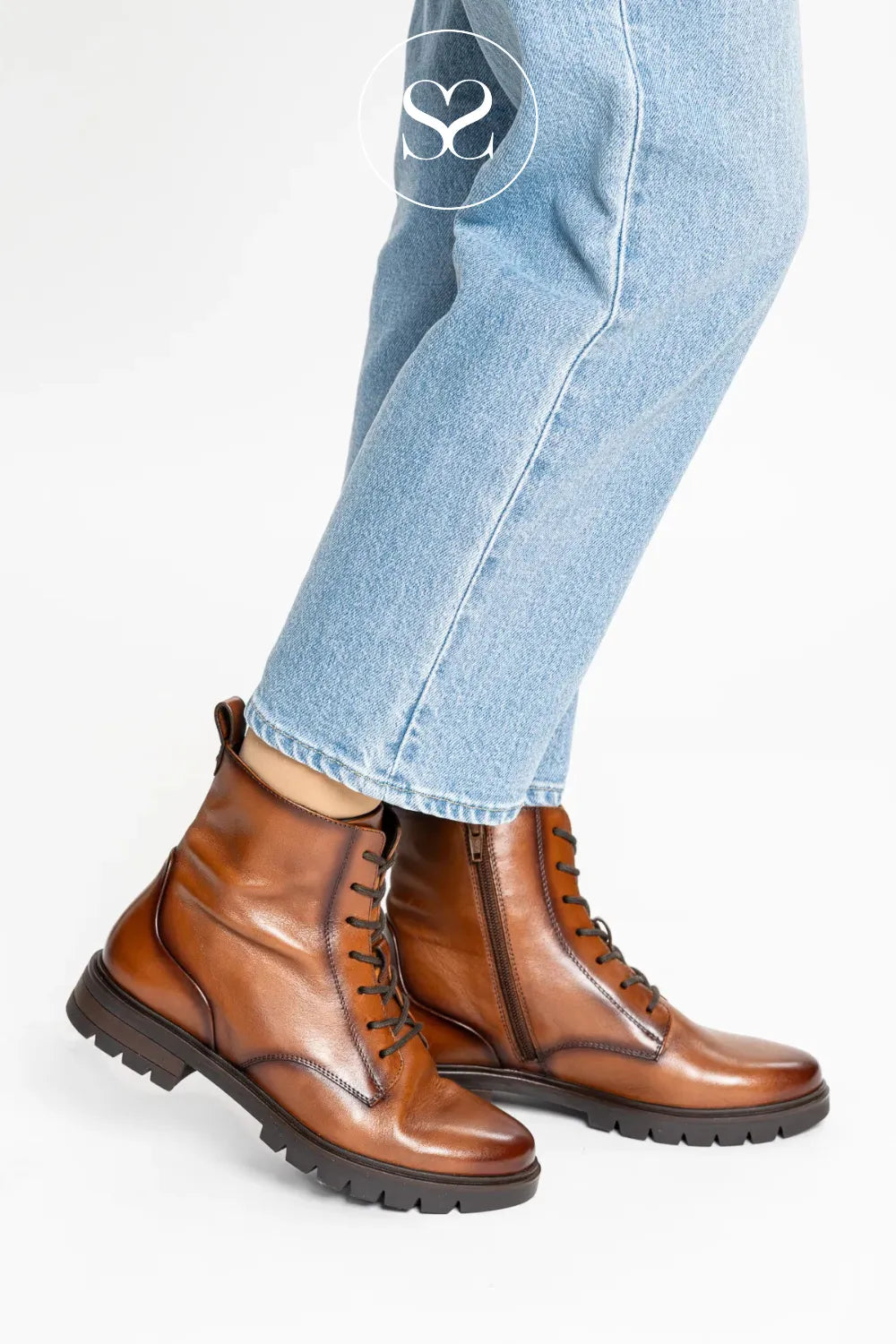 ARA BROWN LEATHER BLOCK HEEL LACE-UP ANKLE BOOTS 12-11260 FOR WOMEN WITH LACES AND INSIDE ZIP