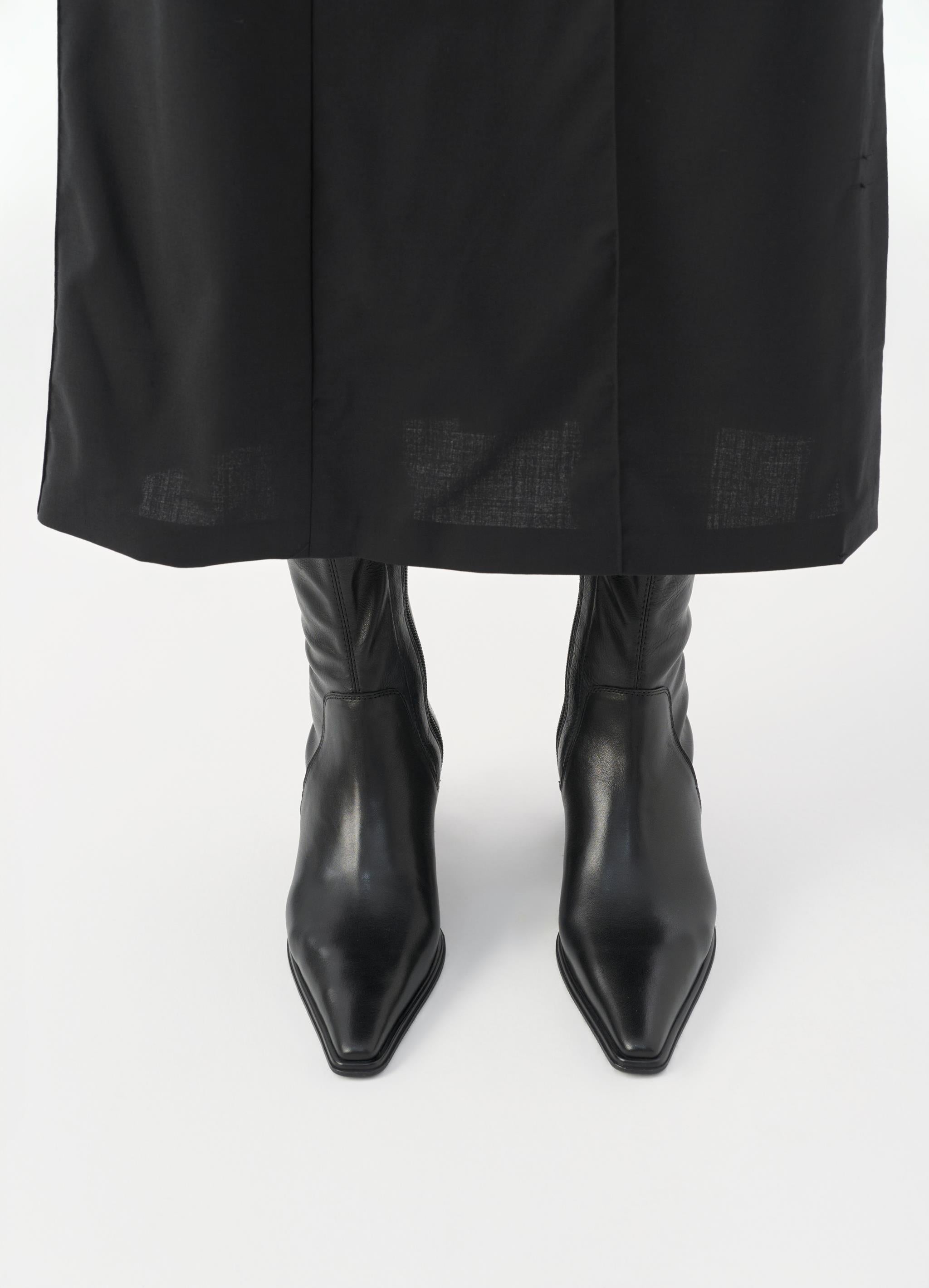 VAGABOND BLACK LEATHER POINTED TOE SOCK BOOTS - GISELLE 5654-202
