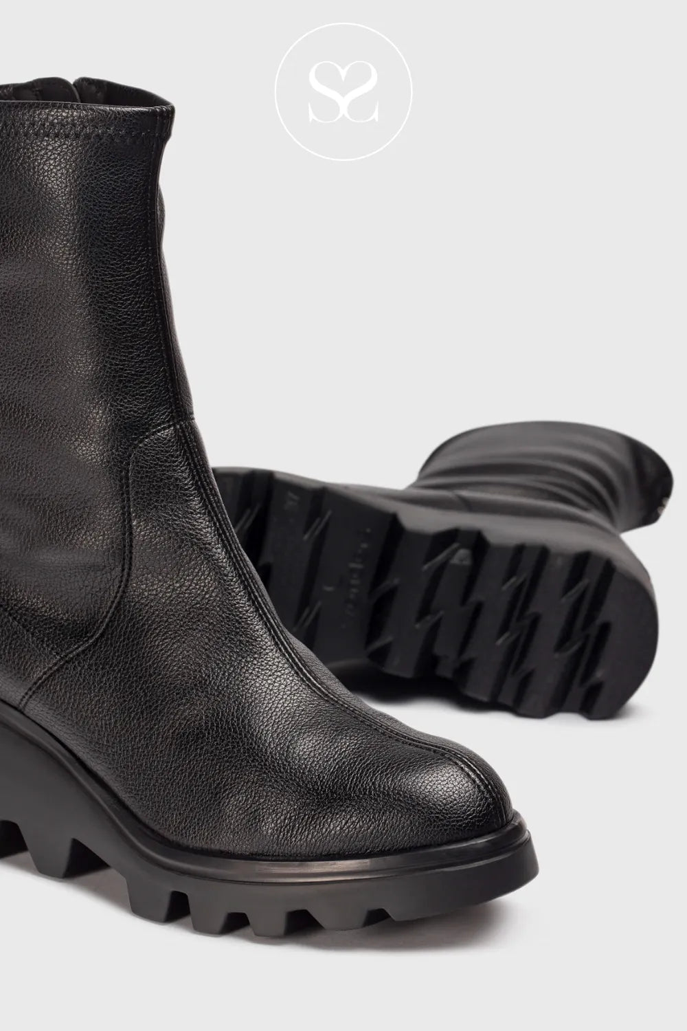 WONDERS BLACK WEDGE SOCK BOOTS G-7017 FOR WOMEN WITH INSIDE ZIP FASTENER