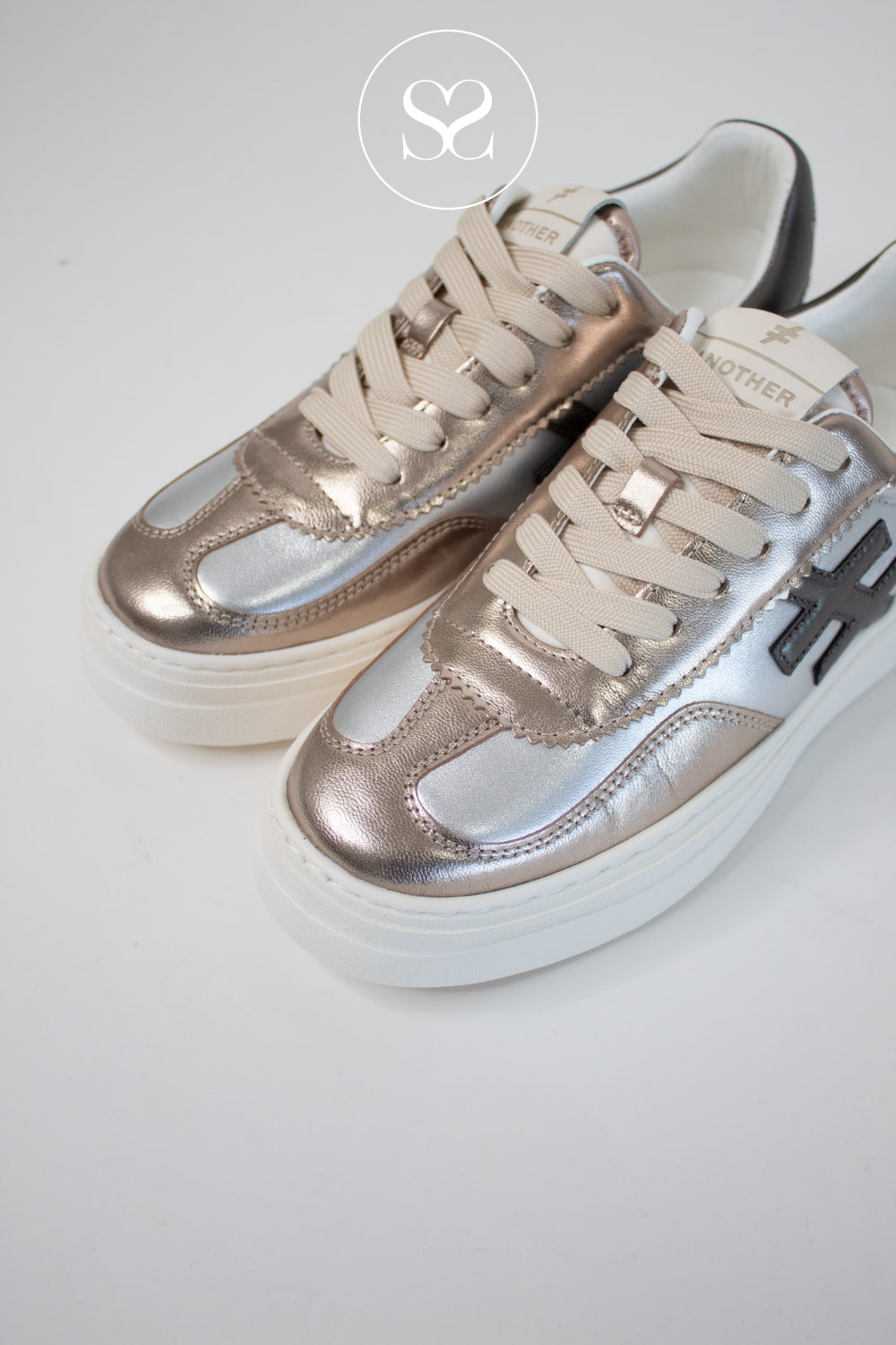 Women's Another Trend silver & gold Metallic Platform Trainers A035-61