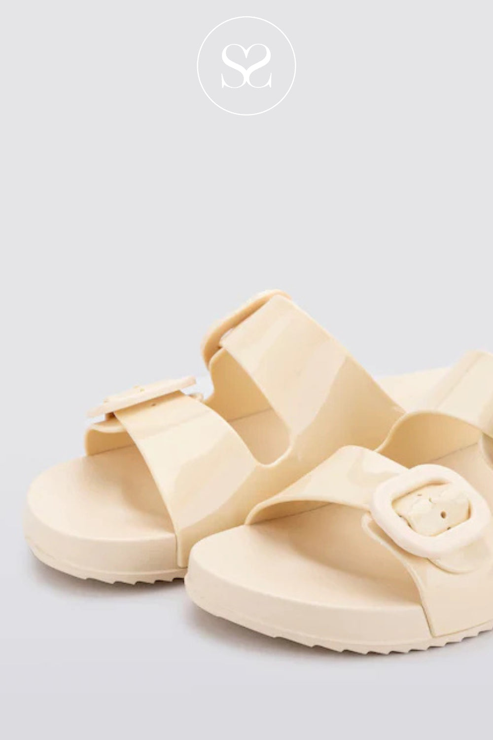 Cream Chunky Slider Sandals  for women with arch support - Igor  Habana Brillo