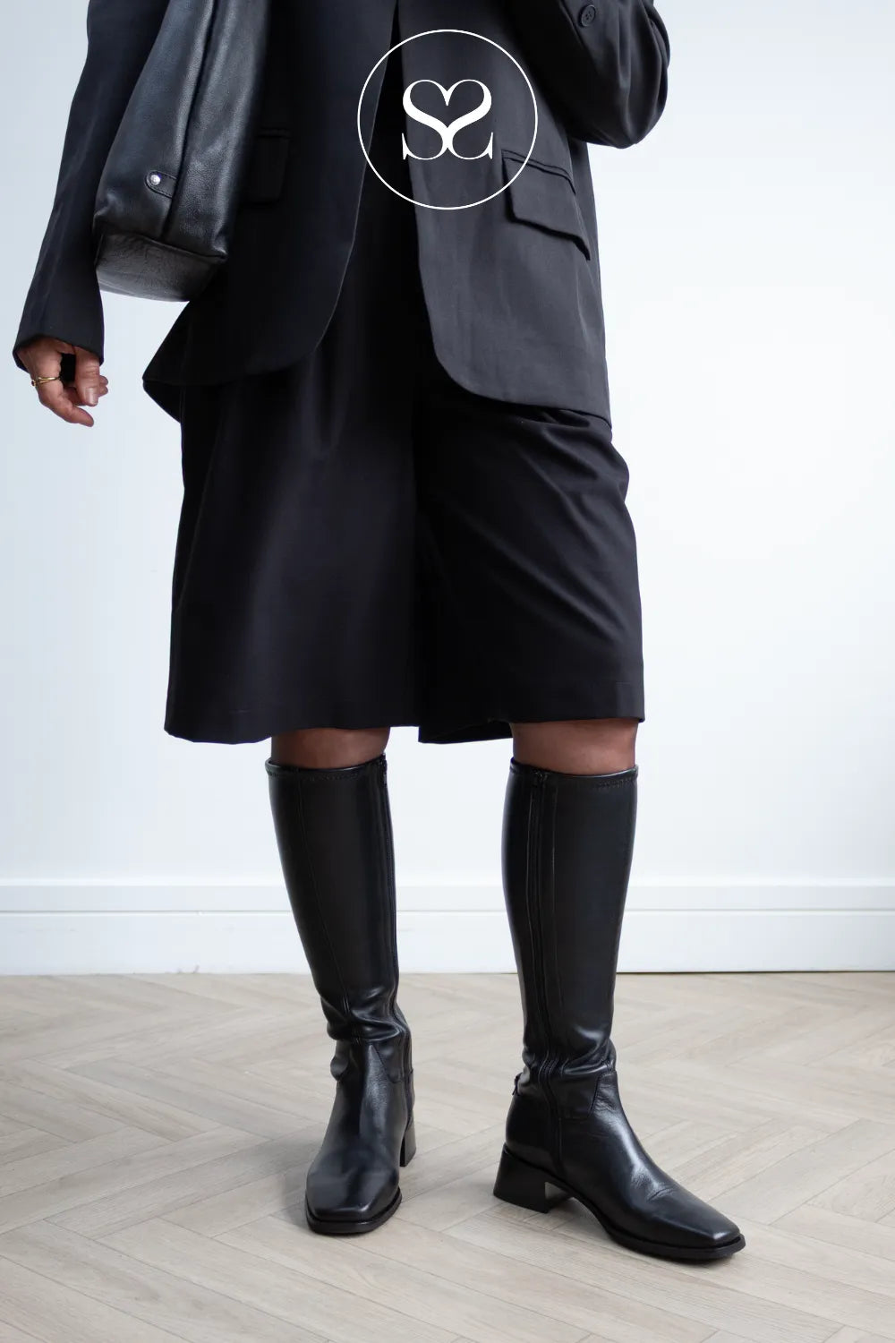 Wonders Black Knee High Boots - D-1612