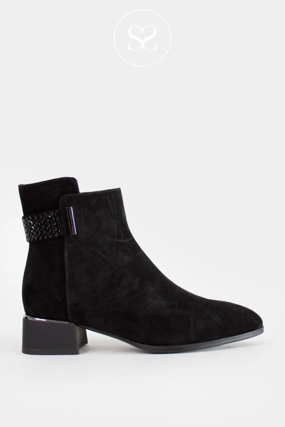 LORETTA VITALE BLACK SUEDE POINTED TOE BLOCK HEEL ANKLE BOOTS C9673 FOR WOMEN WITH BLACK SUEDE FINISH AND LEATHER LINING INNER