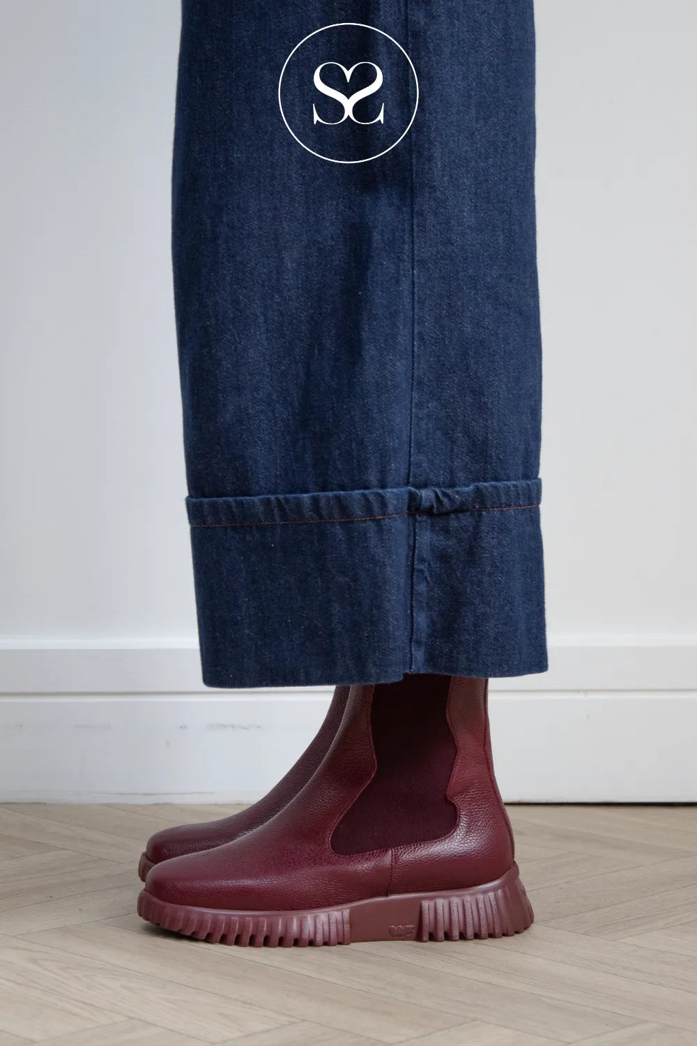 Wonders Burgundy Chelsea Ankle Boots - A-4422