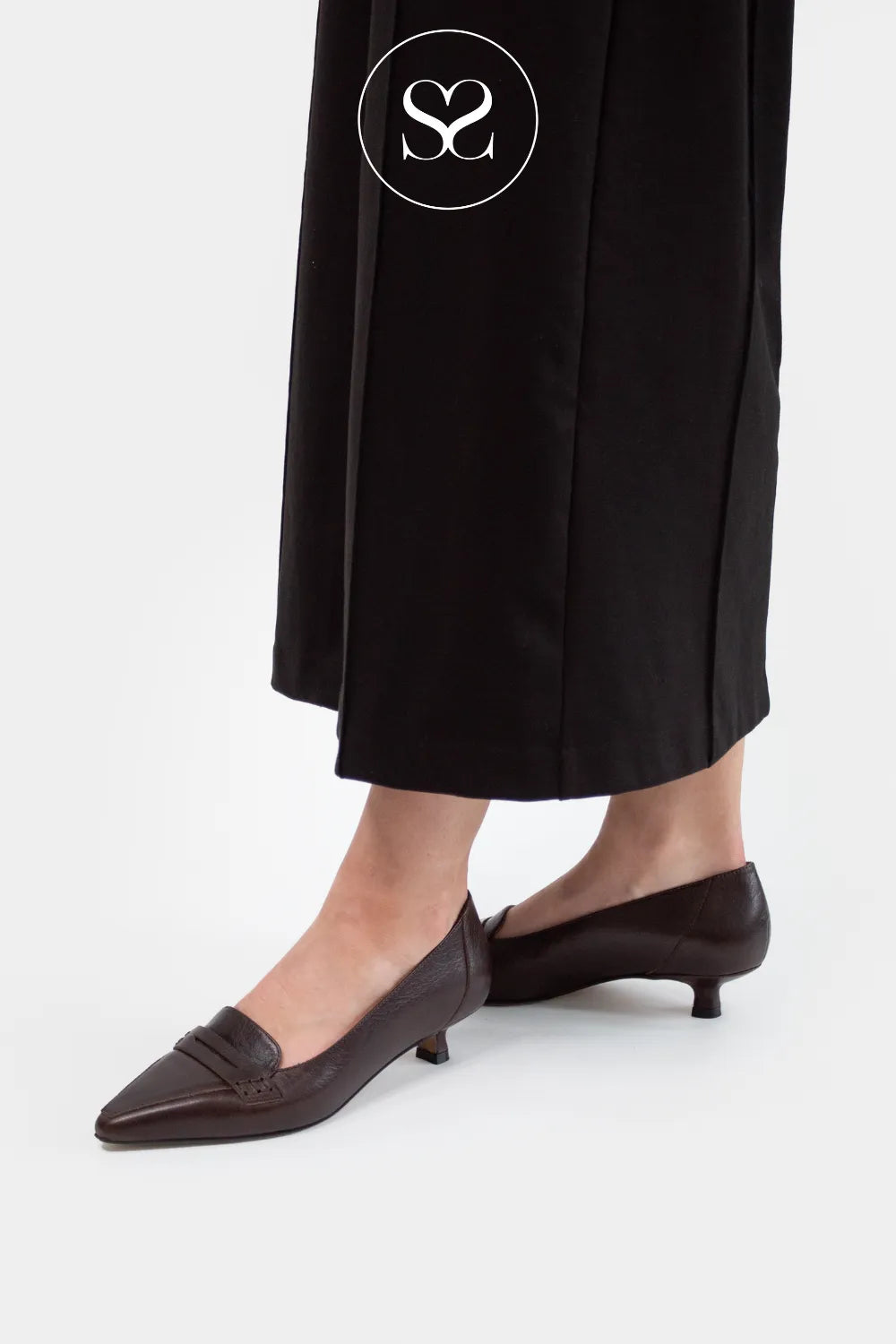 ANGEL ALARCON CHOCOLATE BROWN POINTED TOE KITTEN HEEL SHOE NELLA