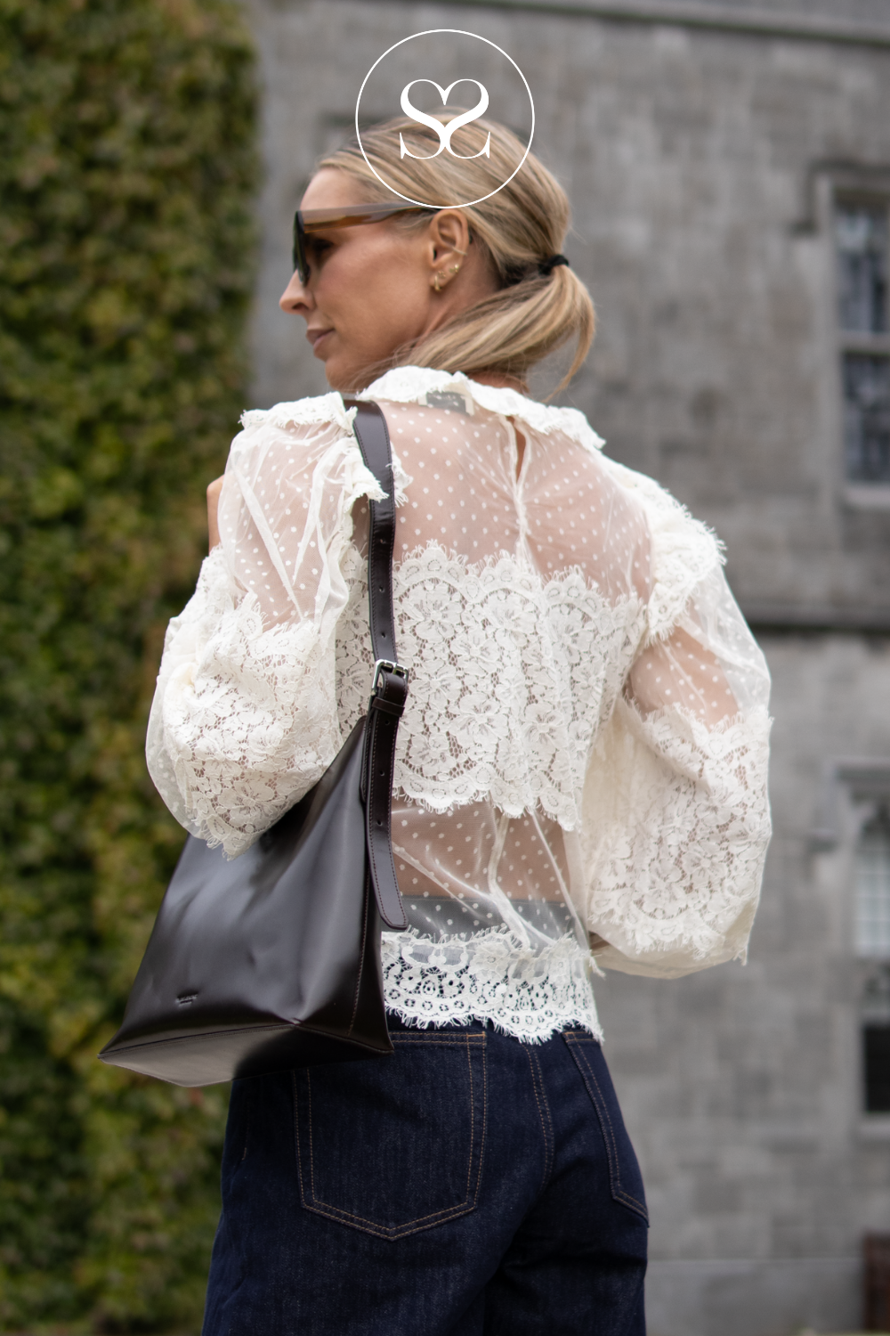 Cream Blouse with Lace Peter Pan Collar — 80996