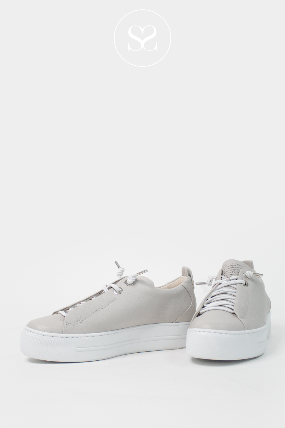 PAUL GREEN 5017 LEATHER PEARL/GREY ELASTICATED LACES TRAINERS.