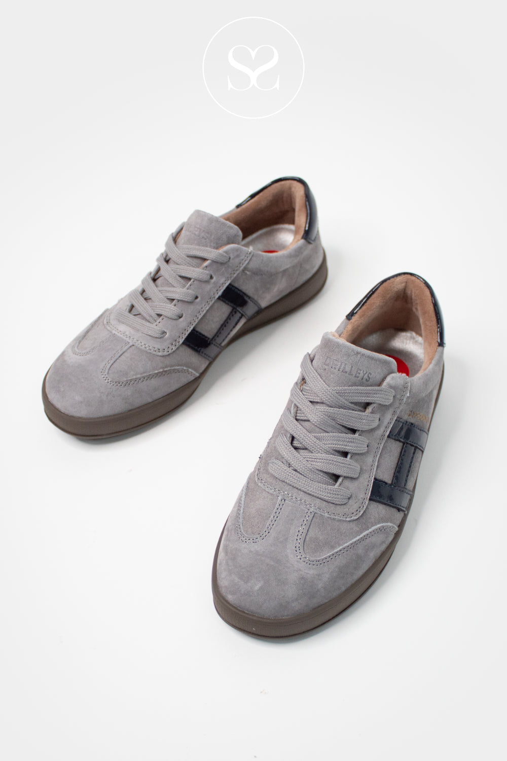 DRILLEYS GREY & NAVY LOW PROFILE TRAINERS - SIXTY ONE