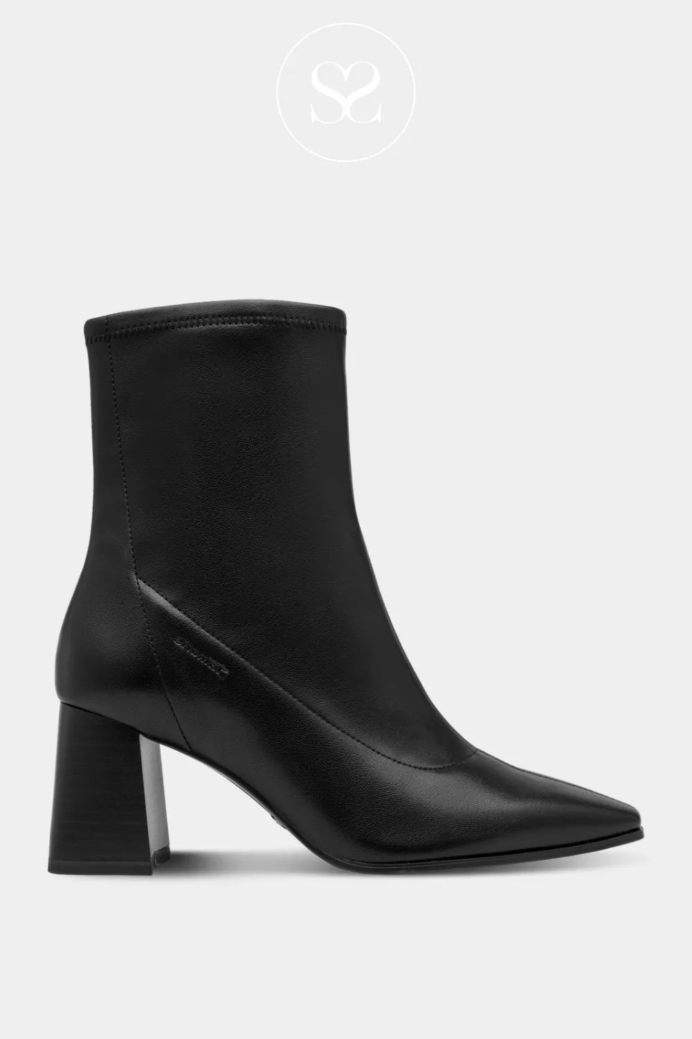 Black leather pointed toe boots with block heel and inside zip. Sock boots. Dressy occassion boots. Perfect for a night out.