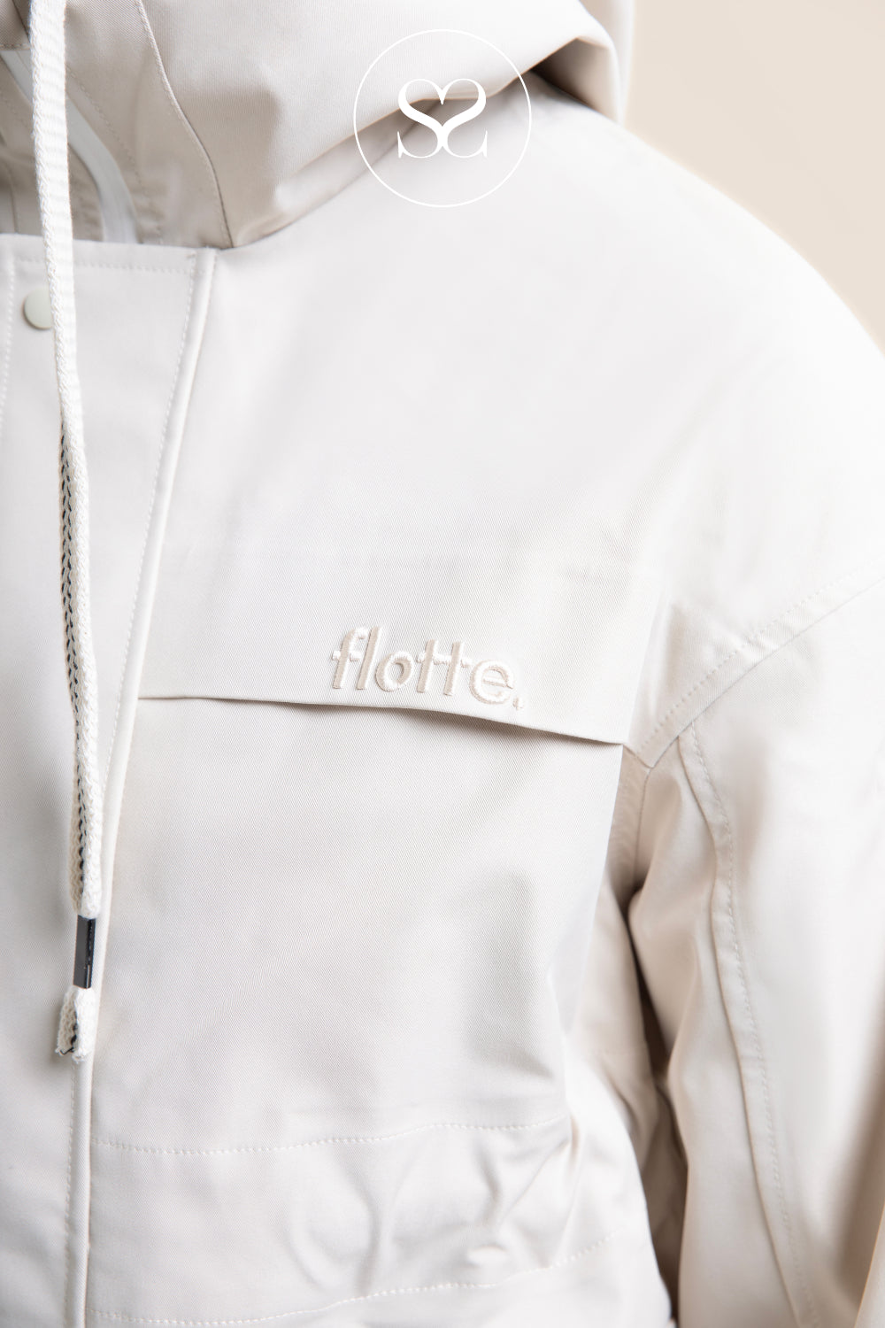 Flotte Ivory Hooded Funnel Neck Rain Jacket - Froissart