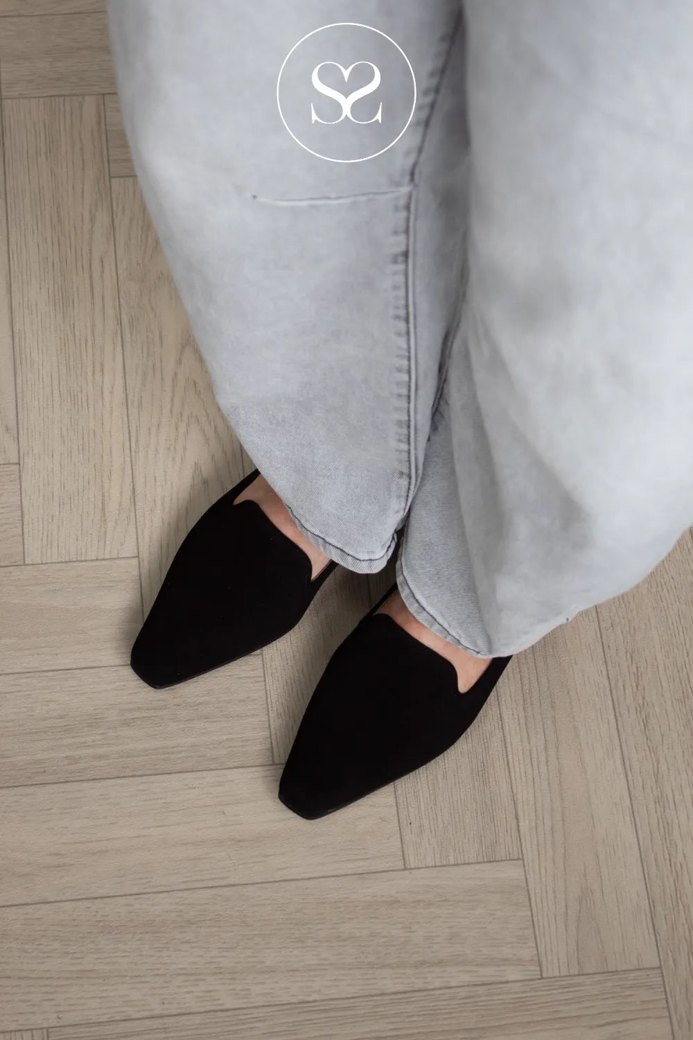 Unisa Black Suede Loafer - Dulce