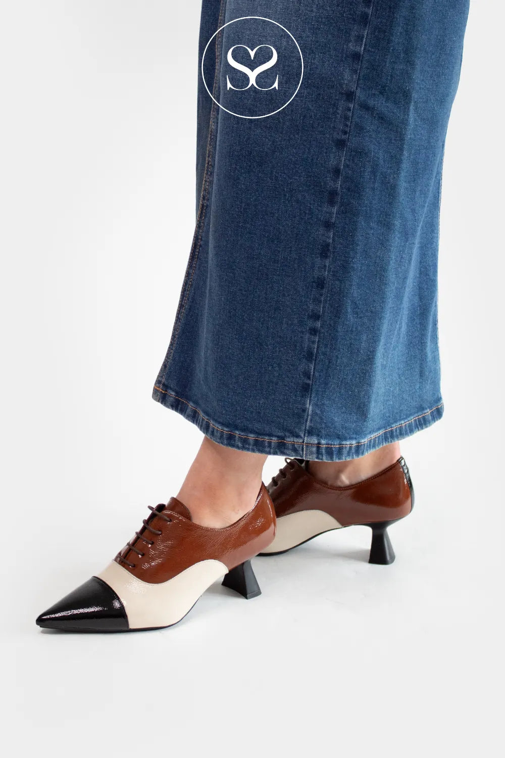 Lodi Brown, Cream & Black Patent Heeled Brogues - KAL5576