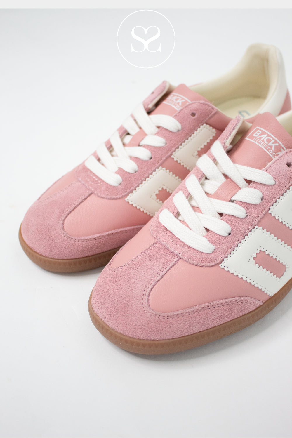 BACK70 PINK RETRO TRAINERS FOR WOMEN - CLOUD