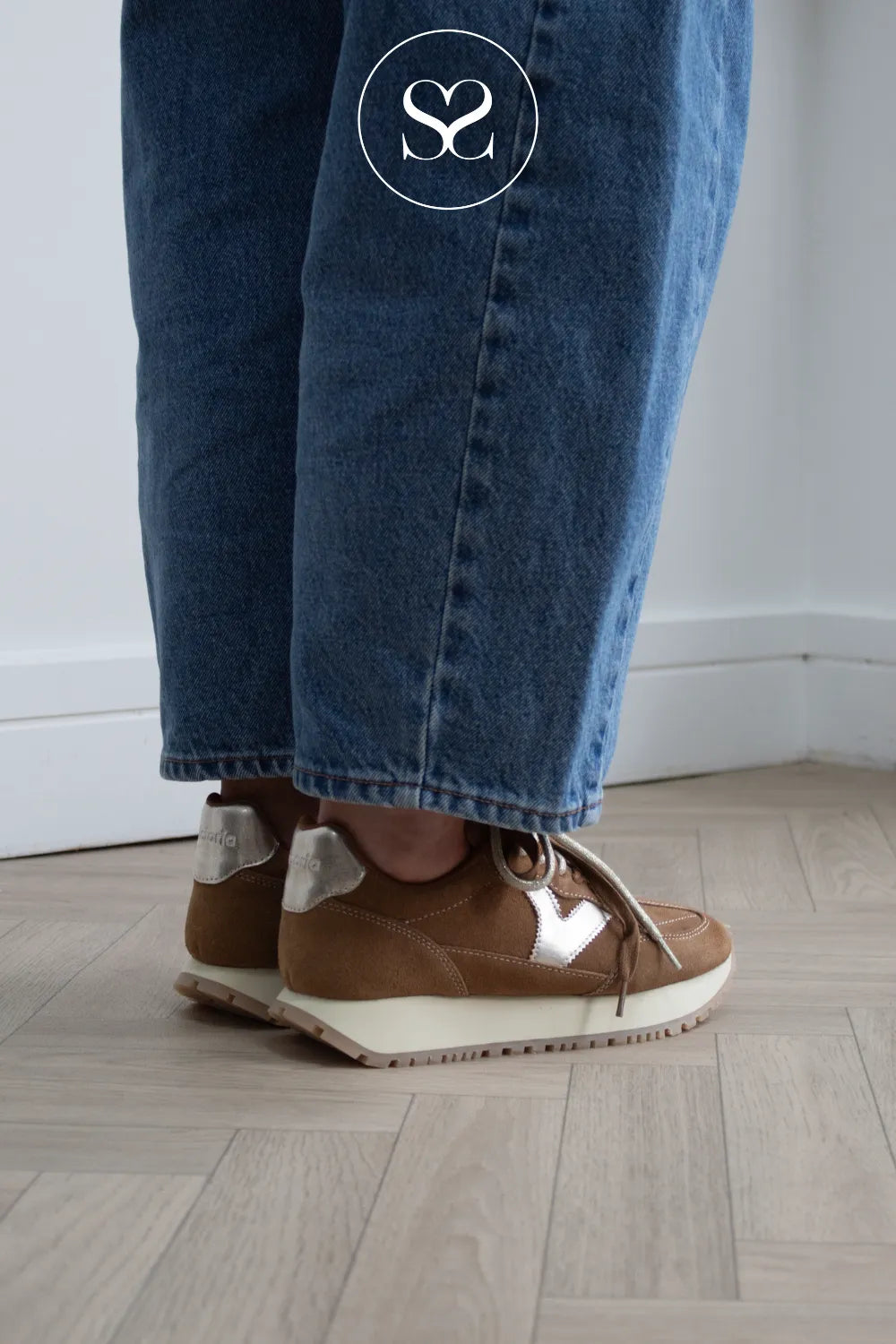 Victoria Tan Suede Sporty Trainers - 1157118