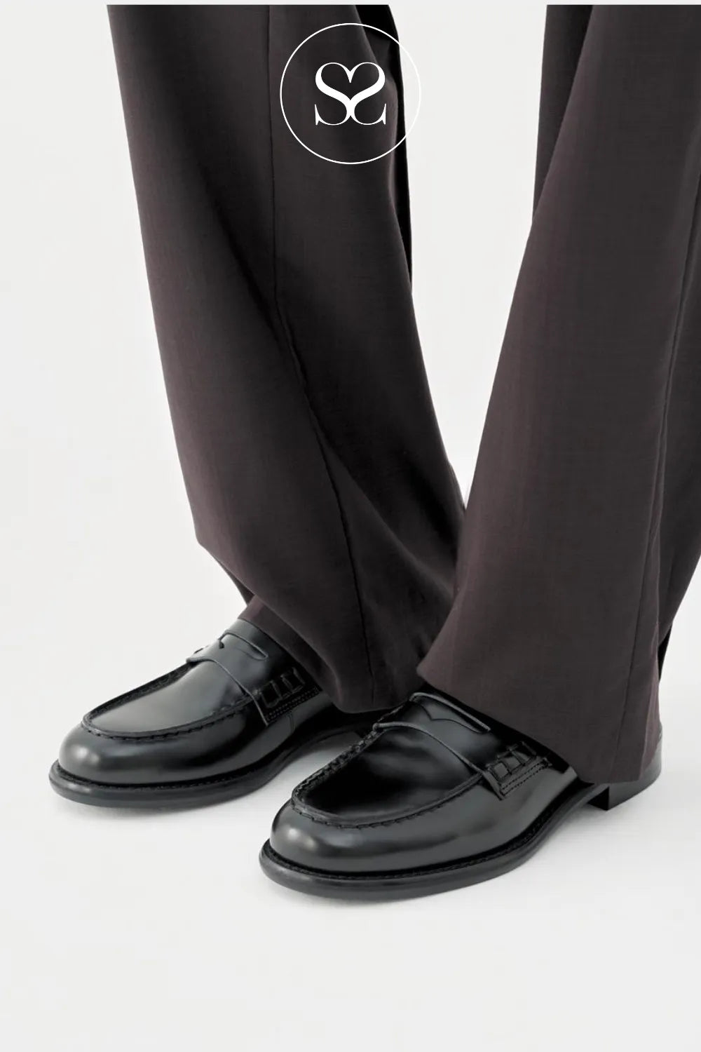 Vagabond Black Leather Loafers - Linn 6036-004