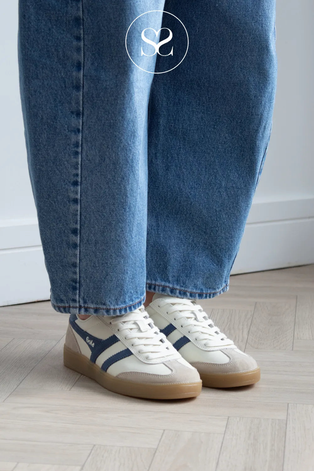 Gola Retro White & Blue Leather Trainers - Viper CLB744HE